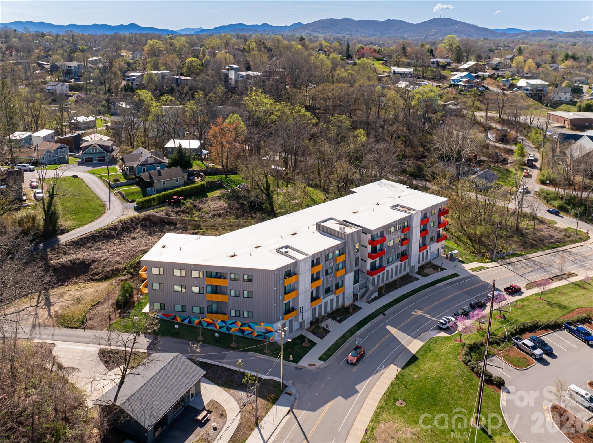 Condominium at 68 Craven Street, Asheville, photo 33 of 38