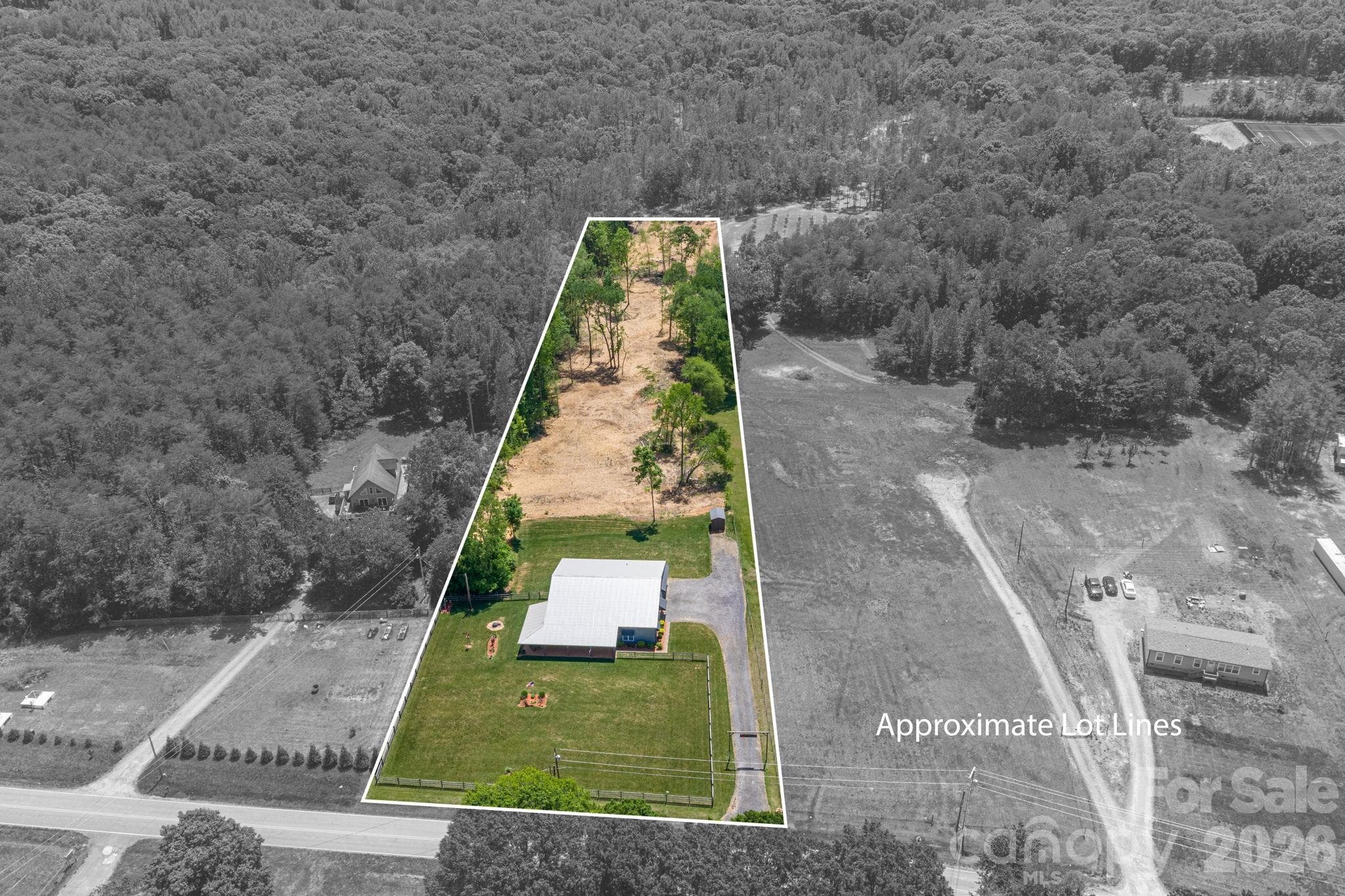 Single Family Residence at Lincolnton, photo 3 of 42