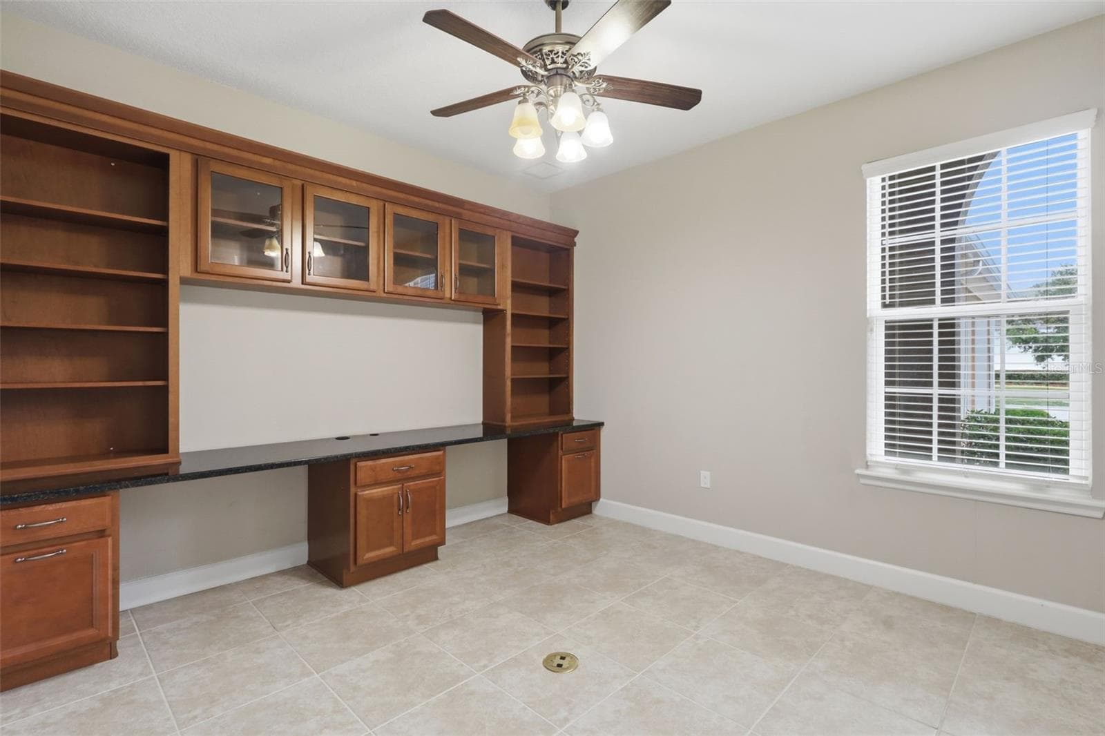 FRONT OFFICE - 1022 VICTORIA HILLS DR S, DELAND