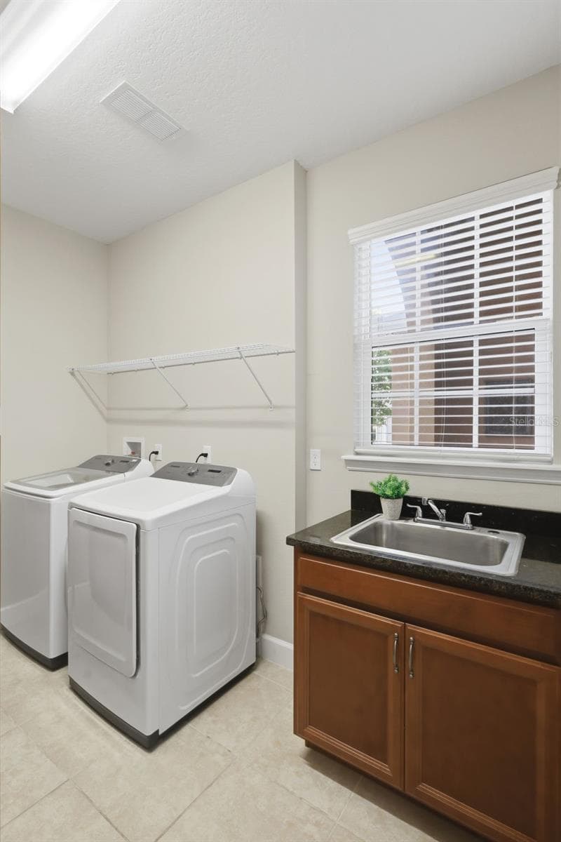 LAUNDRY ROOM - 1022 VICTORIA HILLS DR S, DELAND