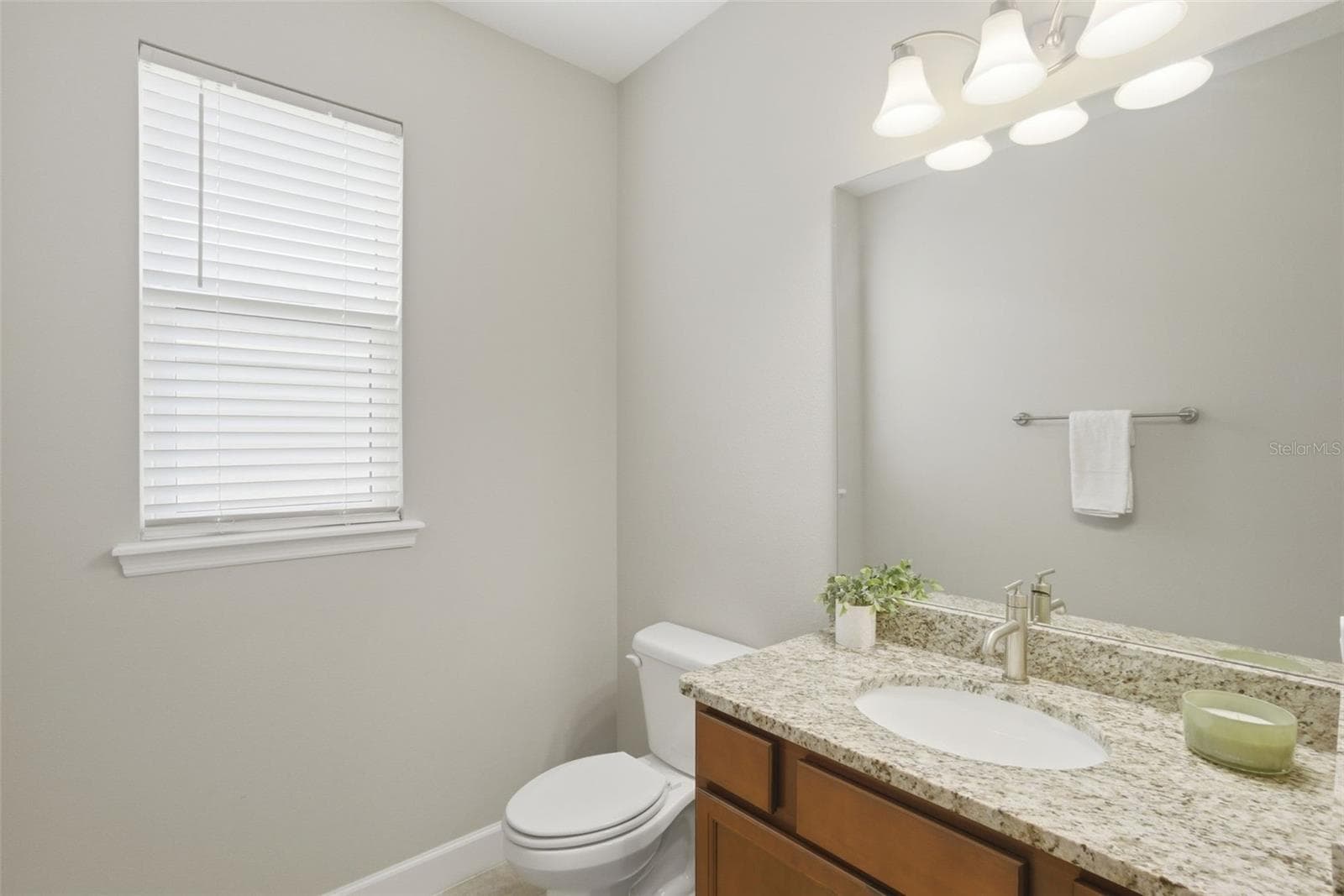 HALF BATH - 1022 VICTORIA HILLS DR S, DELAND