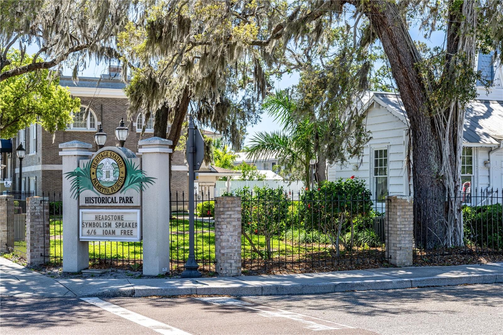 Single Family Residence at 337 8TH AVE W, PALMETTO, photo 28 of 32