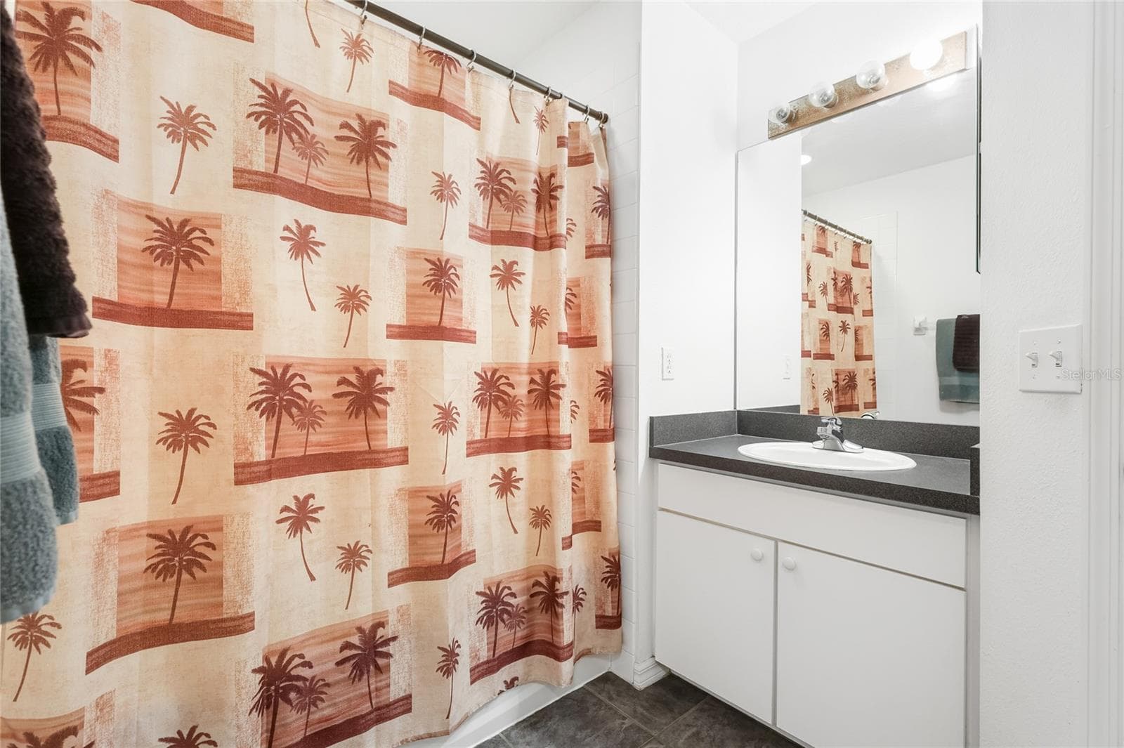 2nd Bathroom 2nd level - 6216 ROSEFINCH CT #102, LAKEWOOD RANCH