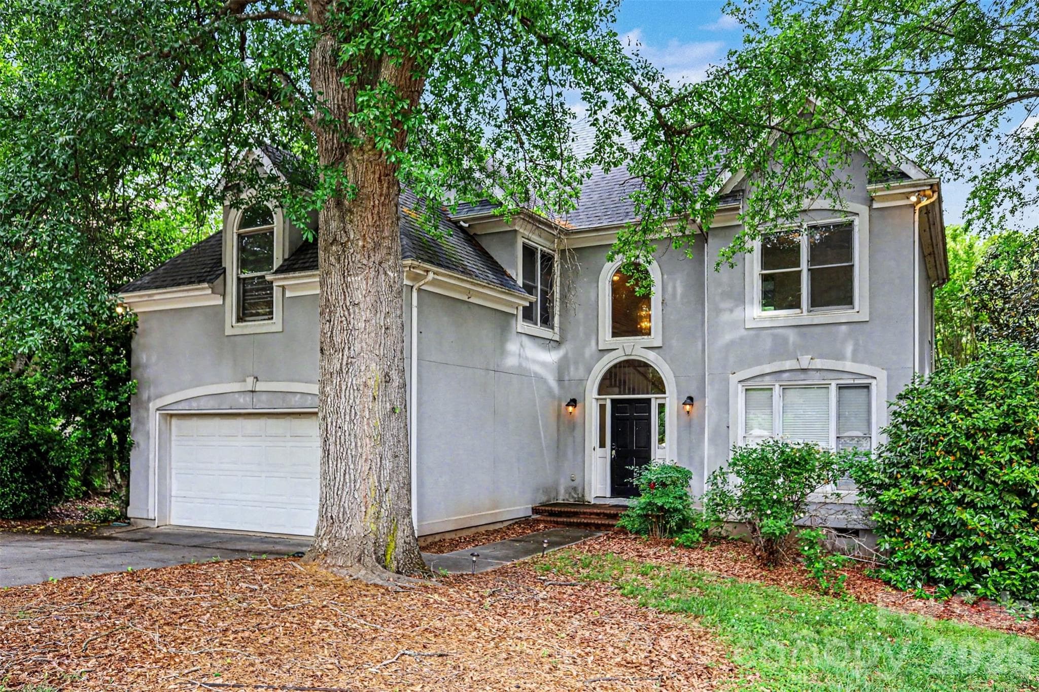 Single Family Residence at 648 Landsdown Court, Fort Mill, photo 2 of 46