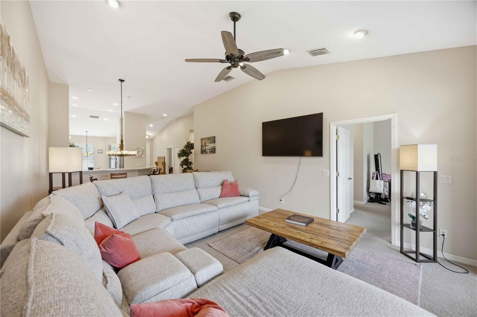 Condominium at 5629 KEY LARGO CT #B06, BRADENTON, photo 14 of 54