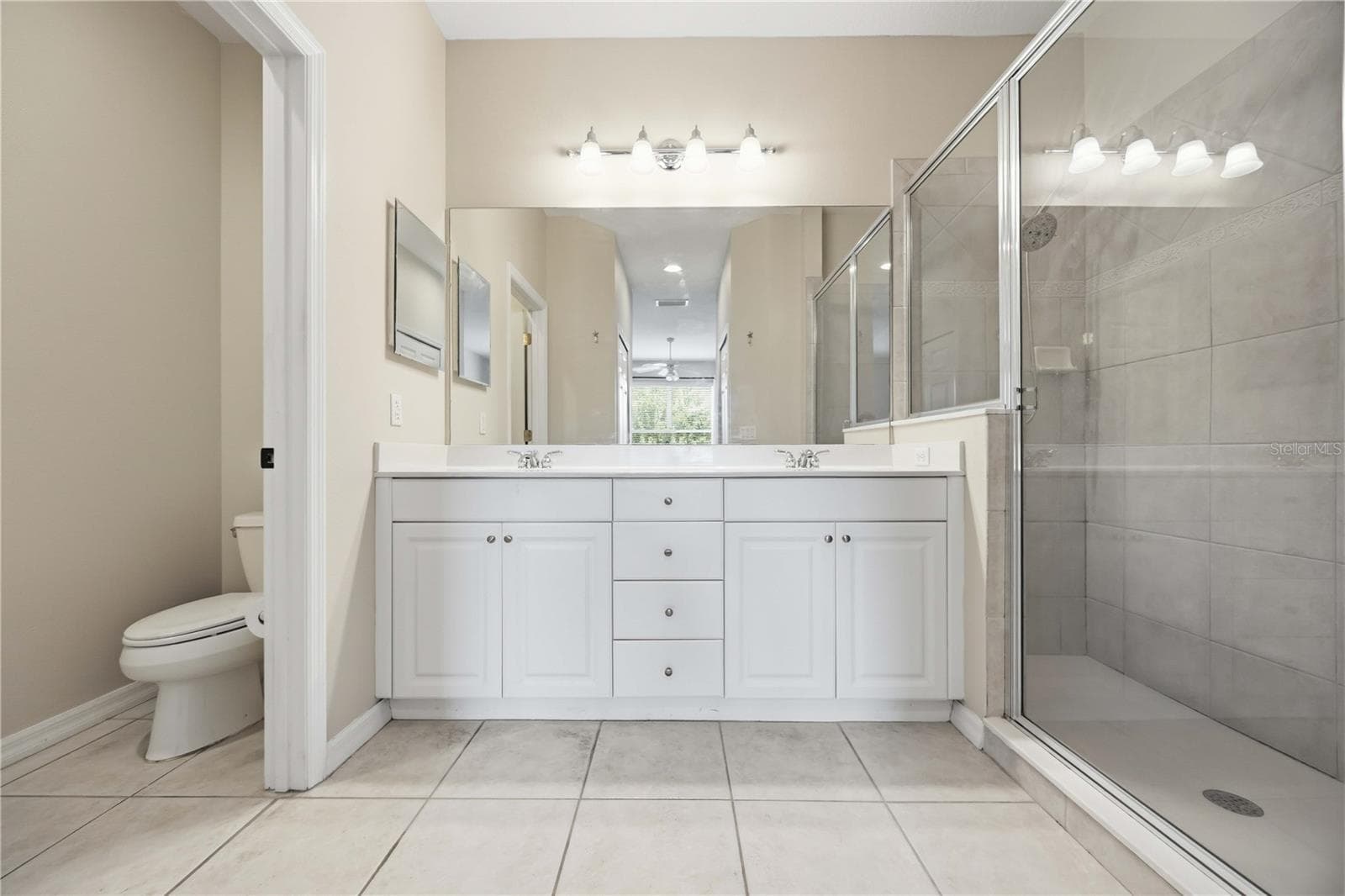 Primary En-Suite - 5629 KEY LARGO CT #B06, BRADENTON