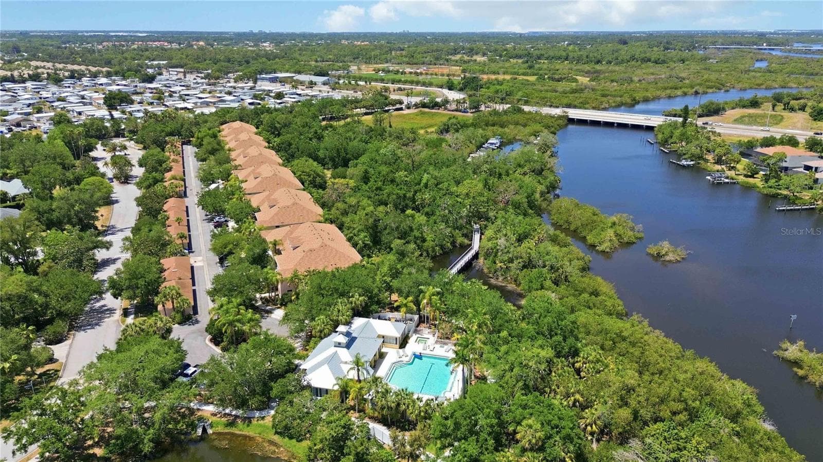 Condominium at 5629 KEY LARGO CT #B06, BRADENTON, photo 49 of 54