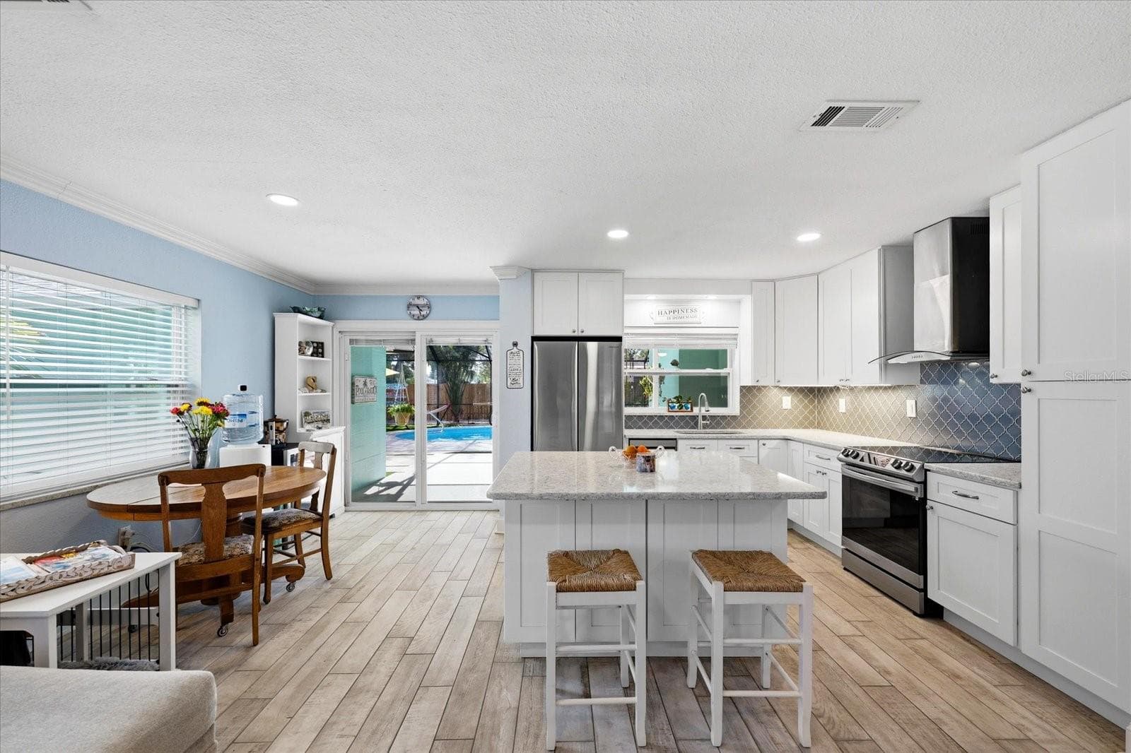 Single Family Residence at 712 S GLENWOOD AVE, CLEARWATER, photo 9 of 45