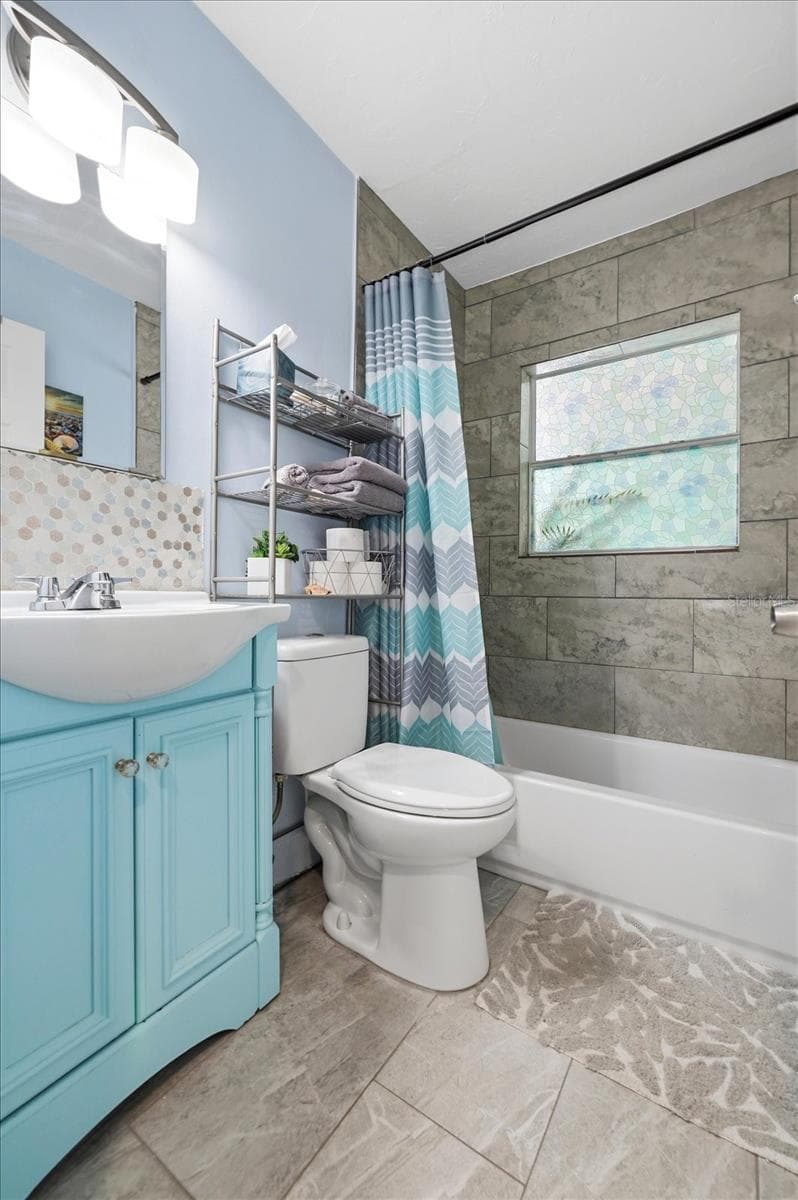 Single Family Residence at 712 S GLENWOOD AVE, CLEARWATER, photo 12 of 45
