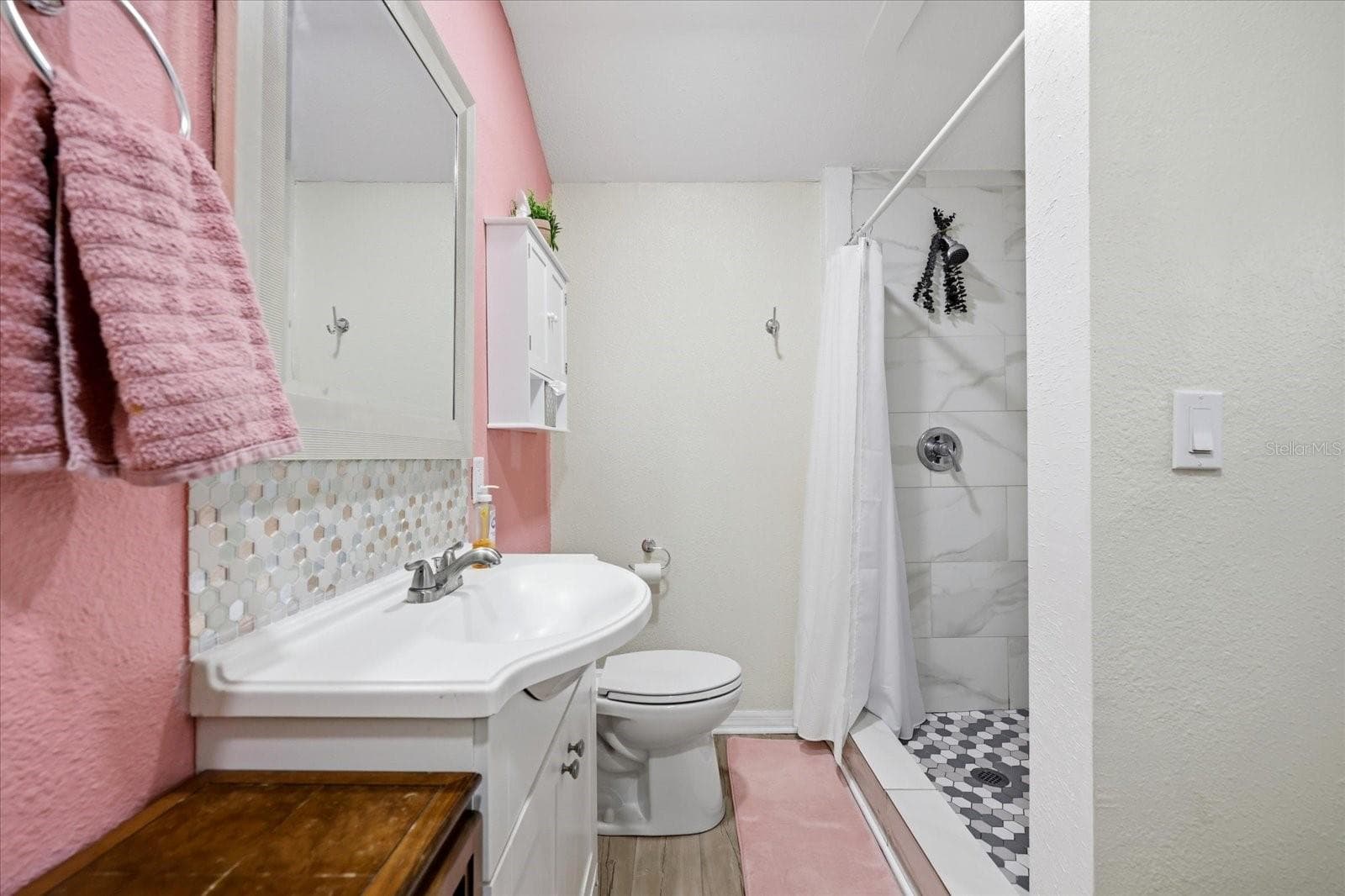 Single Family Residence at 712 S GLENWOOD AVE, CLEARWATER, photo 24 of 45