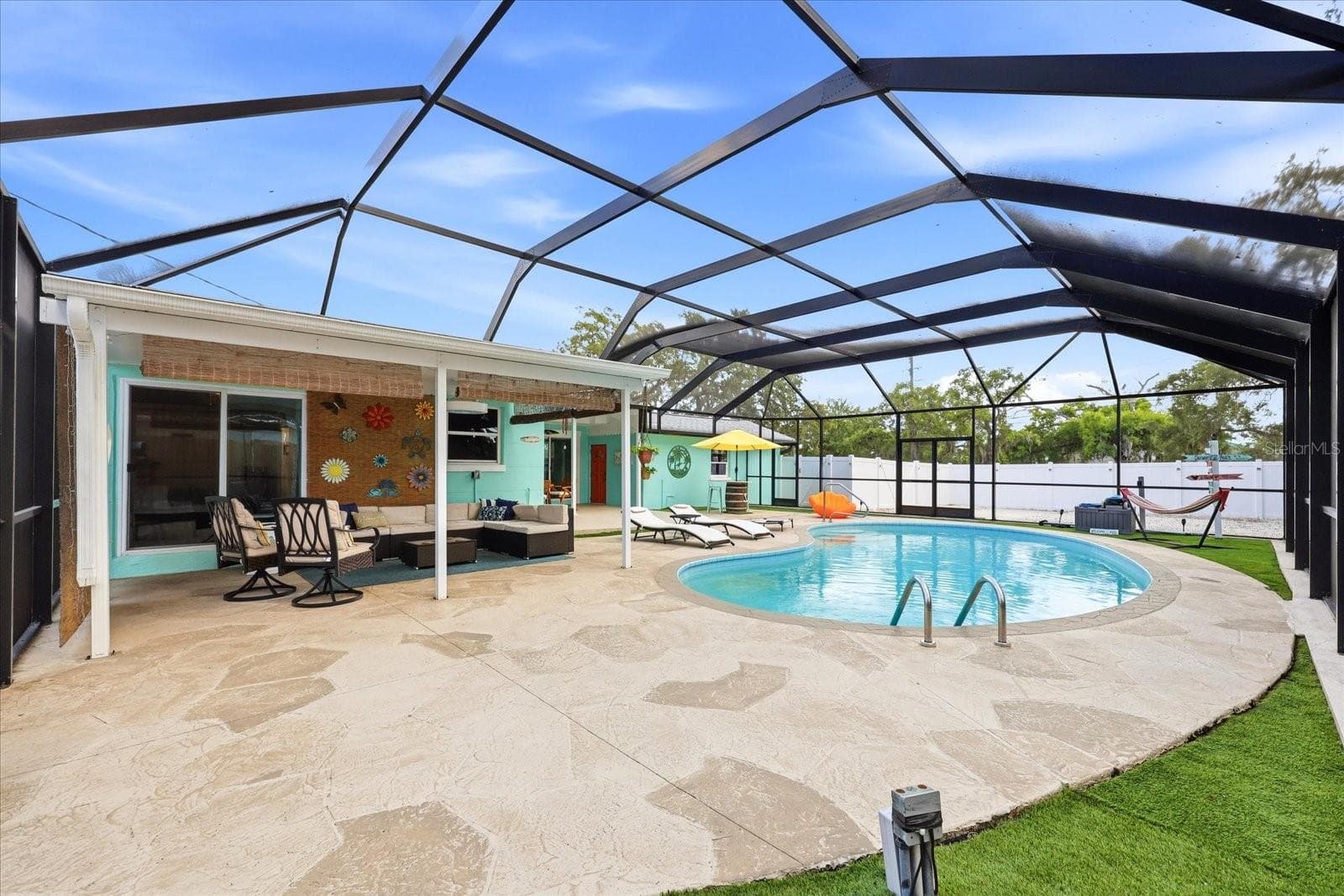 Single Family Residence at 712 S GLENWOOD AVE, CLEARWATER, photo 29 of 45