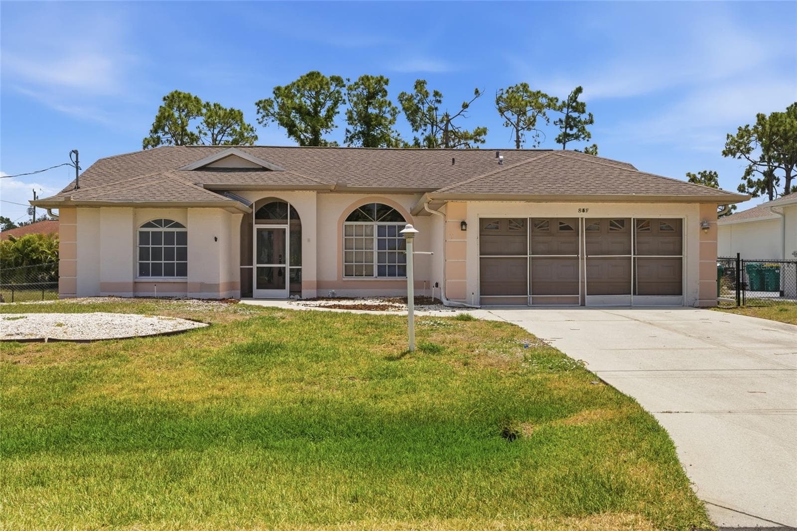257 BROADMOOR LN