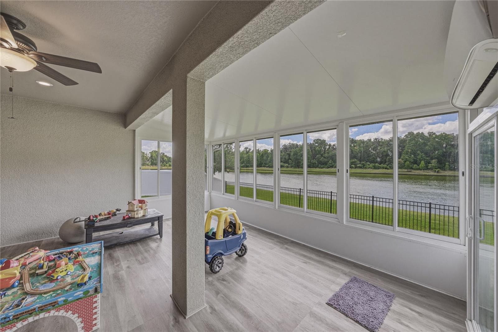 Single Family Residence at 1444 CYPRESS VIEW LN, LAKELAND, photo 24 of 76