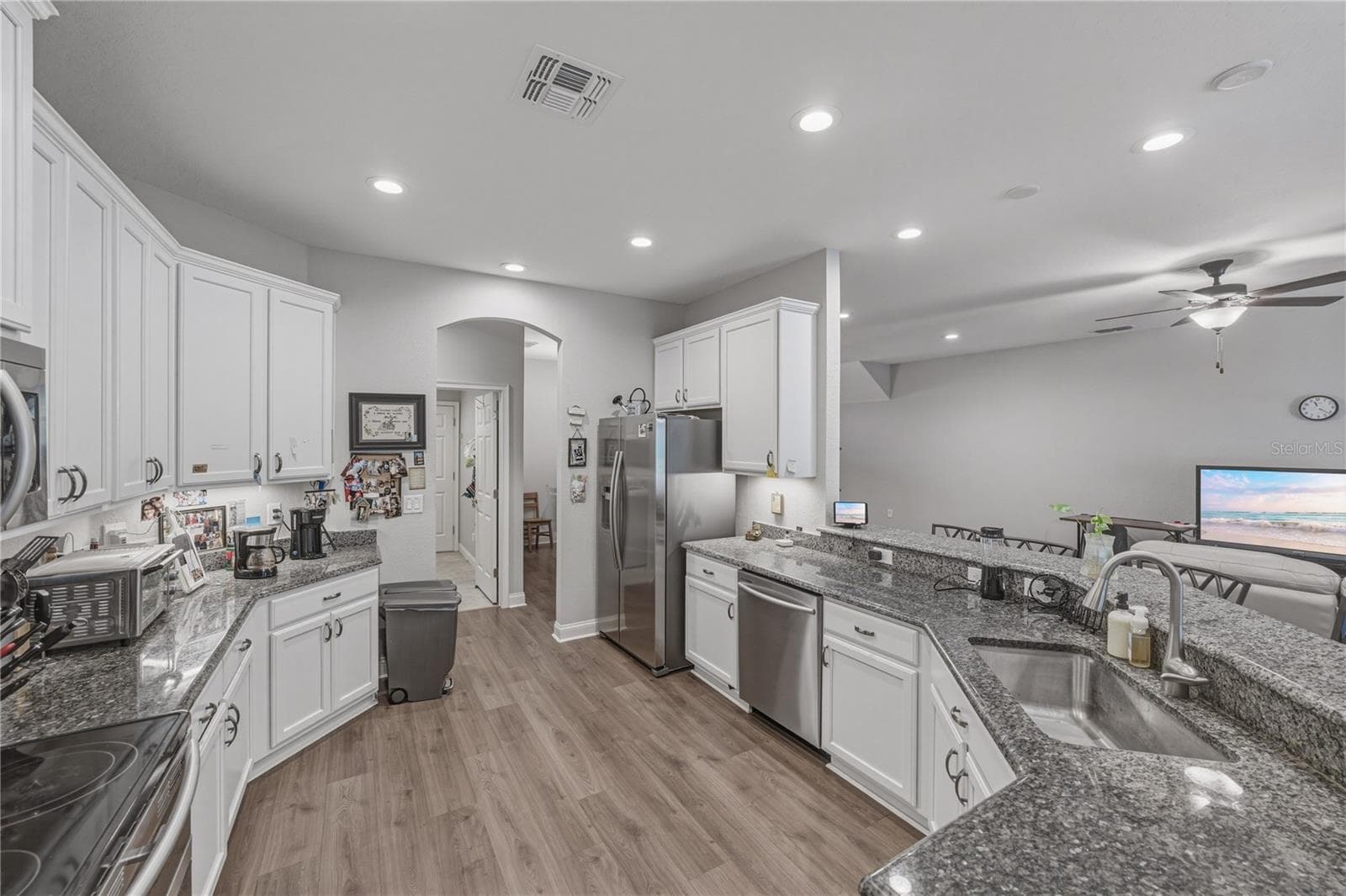 Single Family Residence at 1444 CYPRESS VIEW LN, LAKELAND, photo 4 of 76