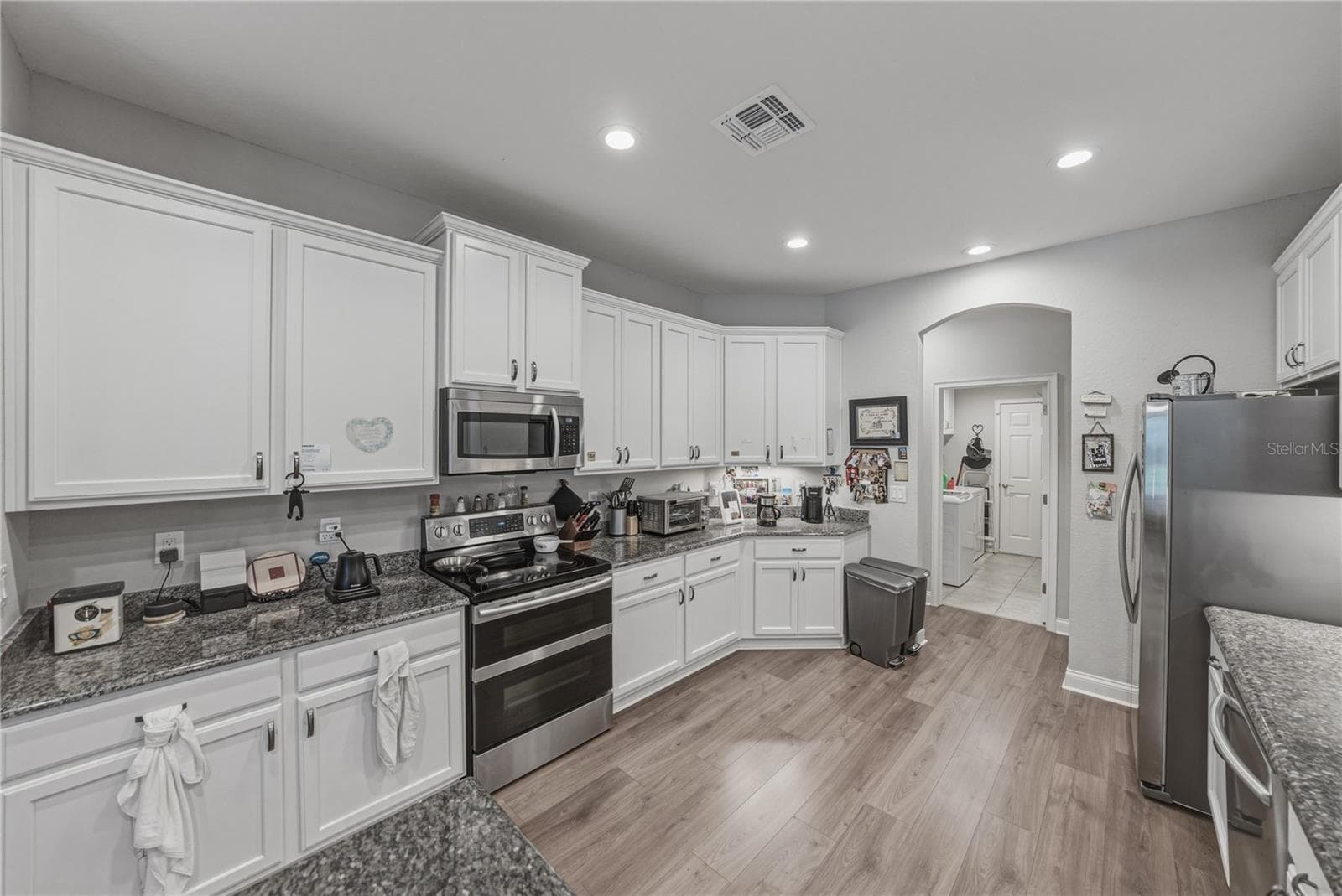 Single Family Residence at 1444 CYPRESS VIEW LN, LAKELAND, photo 6 of 76