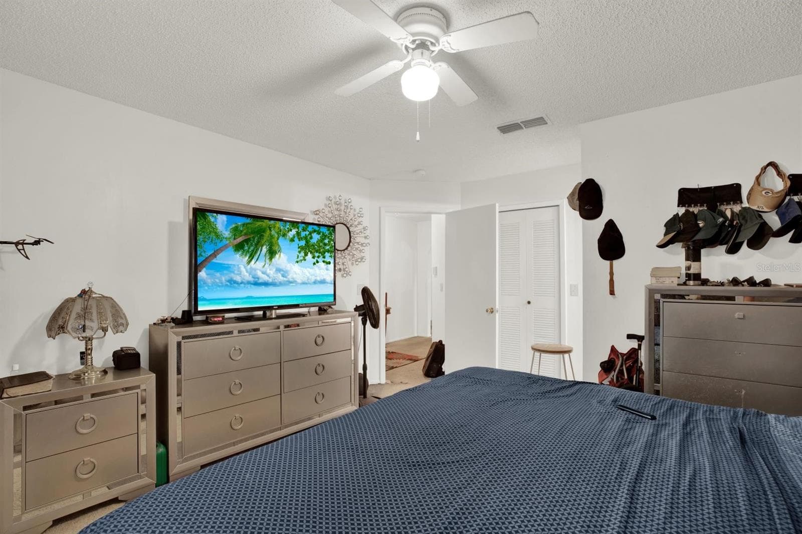 Single Family Residence at 7502 GADSDEN DR, TEMPLE TERRACE, photo 3 of 7