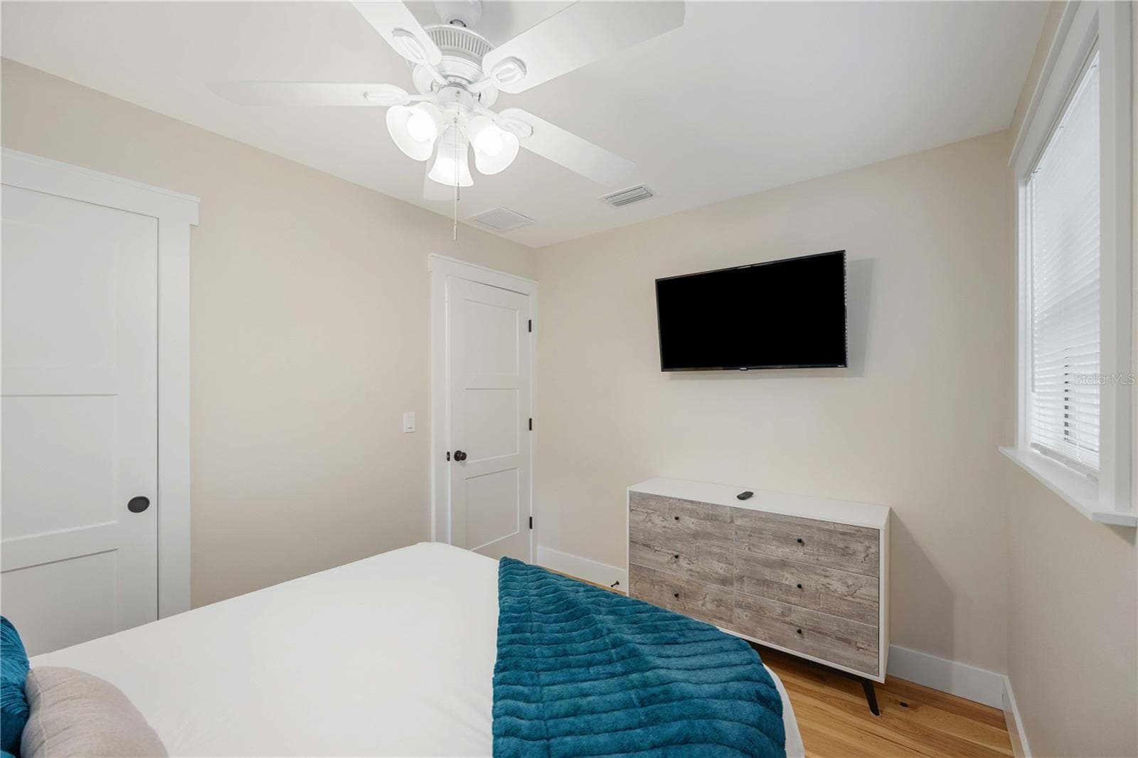 Single Family Residence at 2205 FLOYD ST, SARASOTA, photo 24 of 41