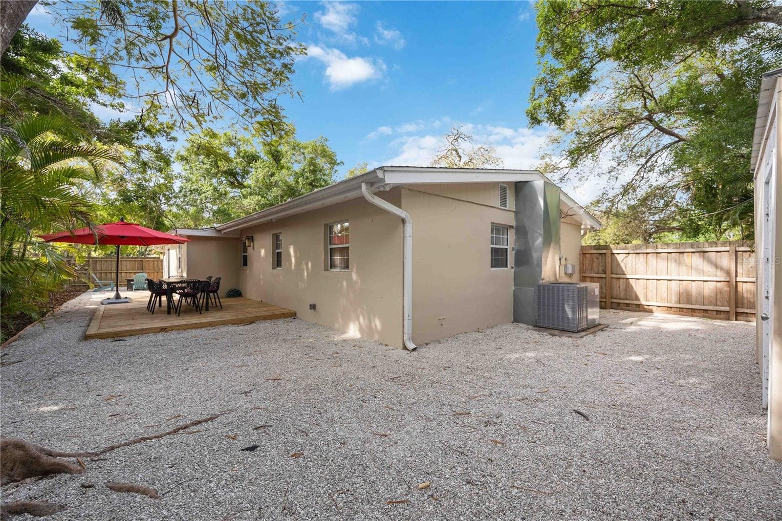 Single Family Residence at 2205 FLOYD ST, SARASOTA, photo 37 of 41