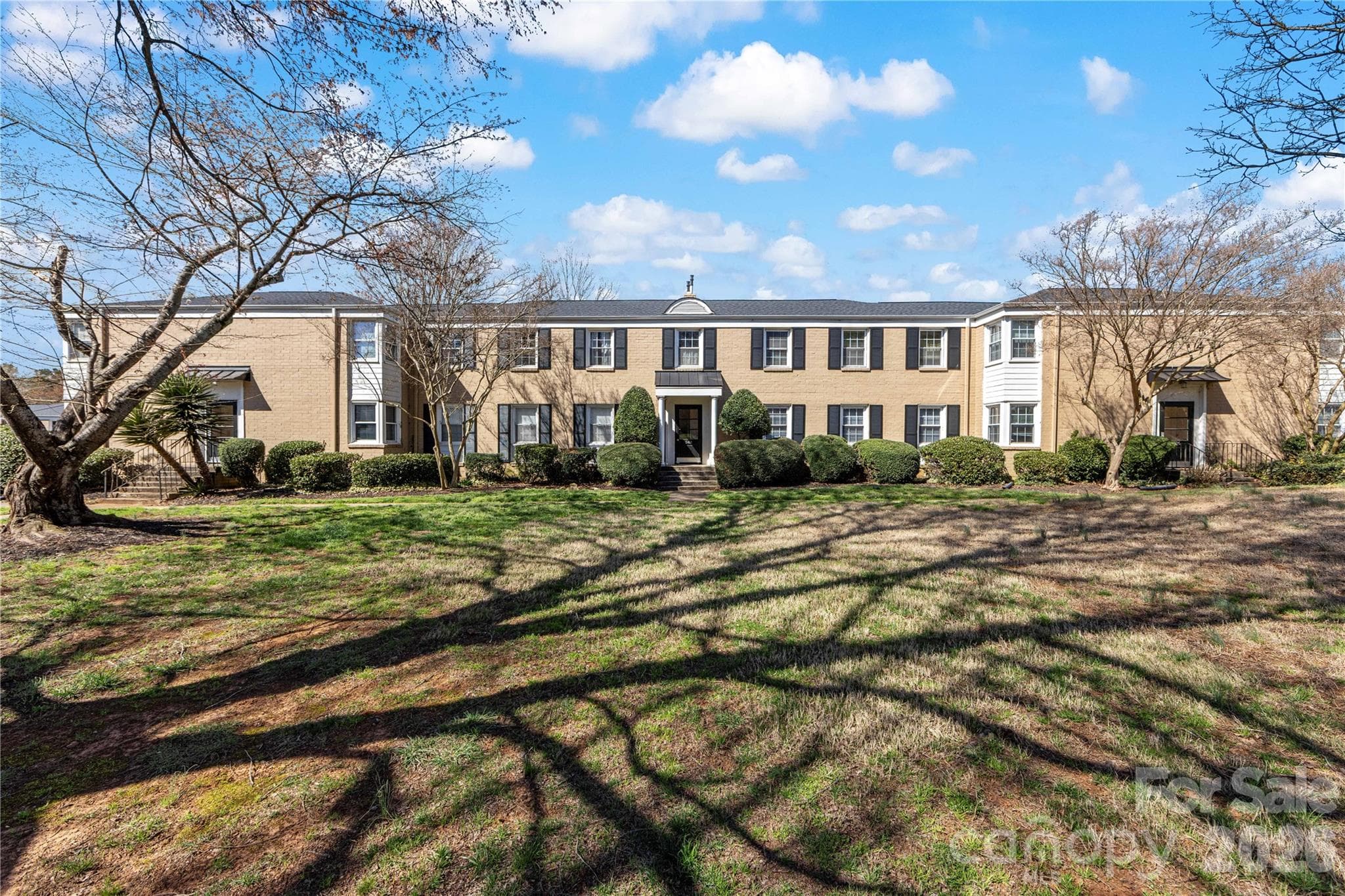 Condominium at Charlotte, photo 3 of 25