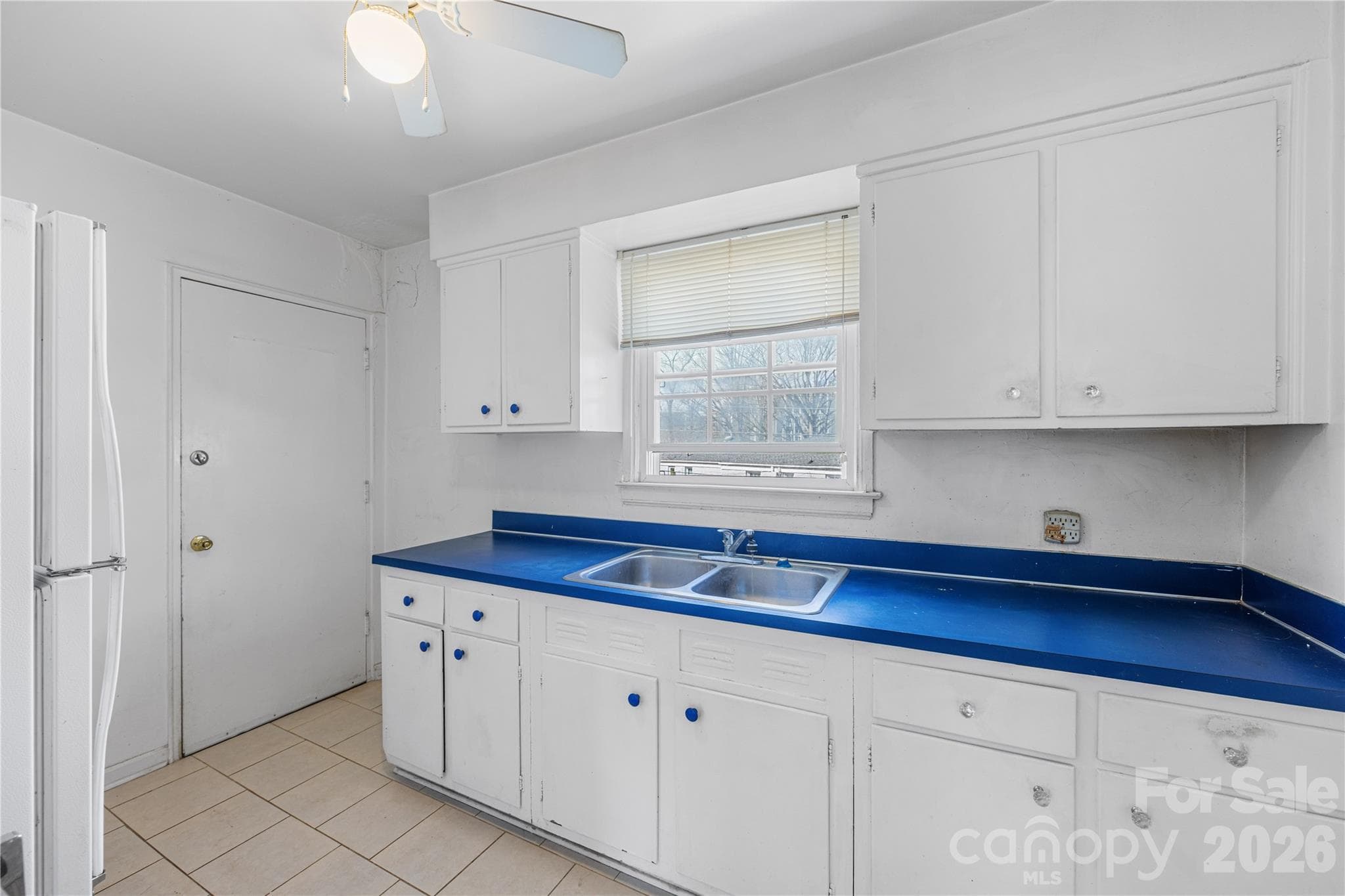 Condominium at Charlotte, photo 9 of 25