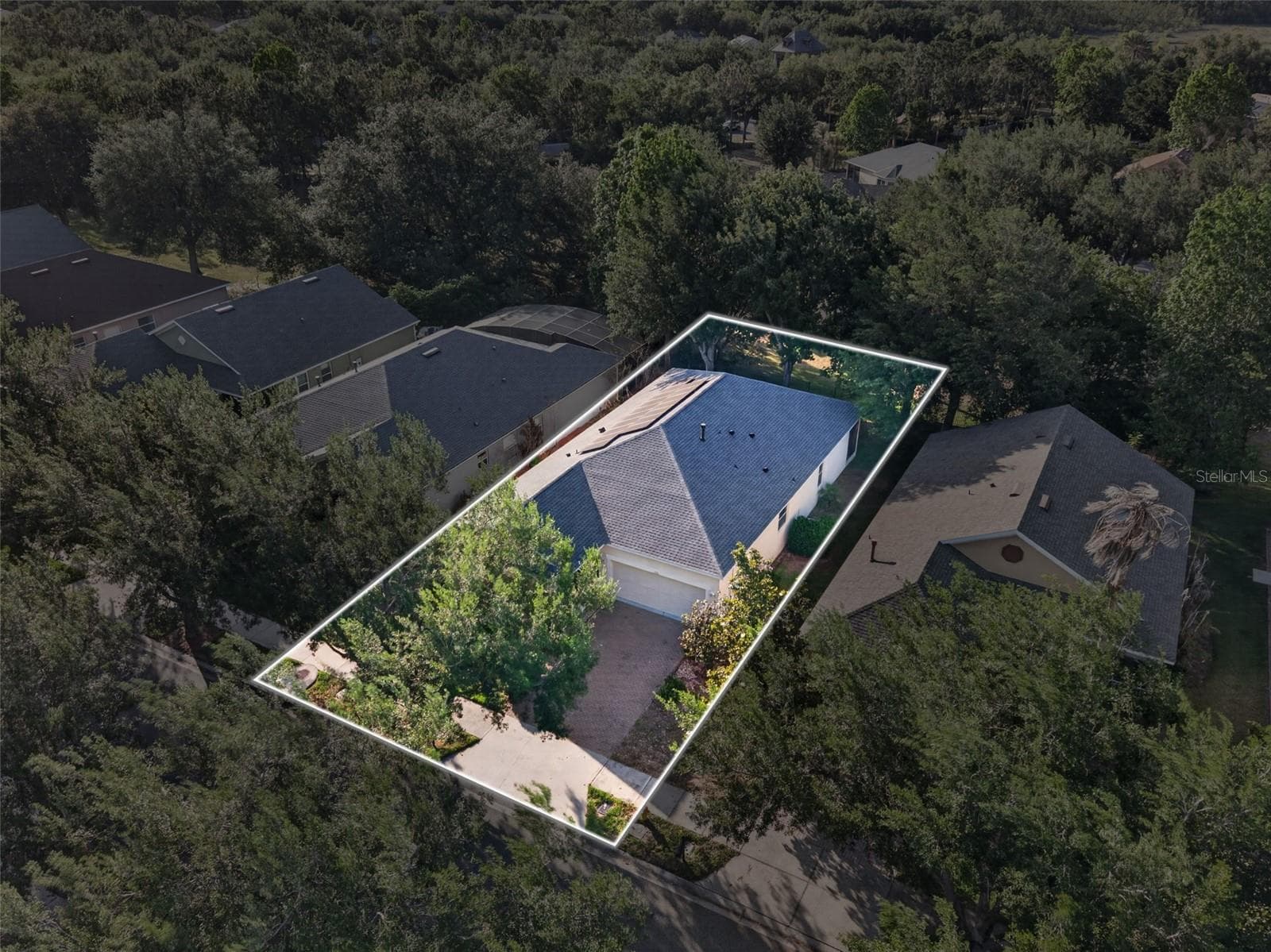 Single Family Residence at 111 FLAME VINE WAY, GROVELAND, photo 25 of 30