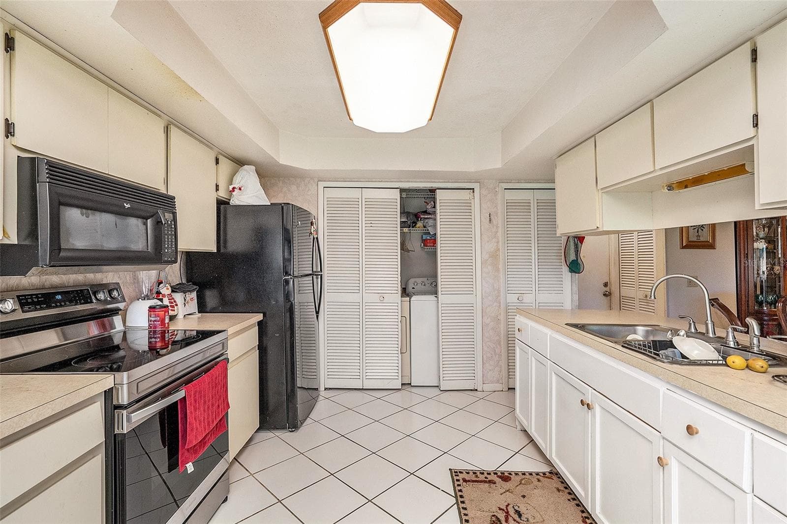 Single Family Residence at 1606 DUSTY ROSE LN, BRANDON, photo 12 of 29