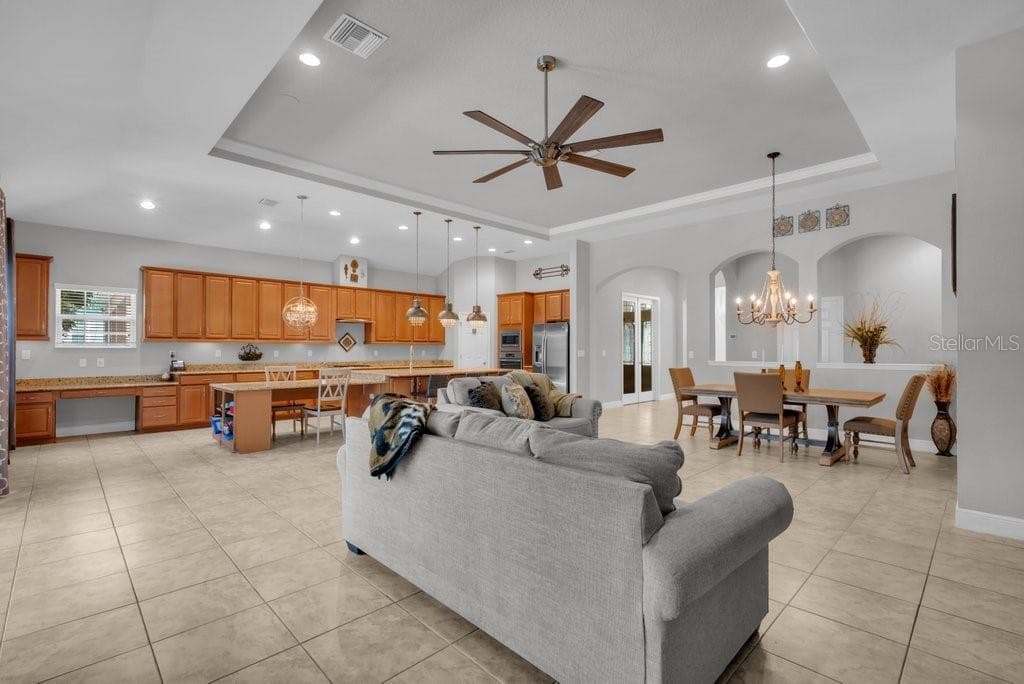 Single Family Residence at 15409 STARLING CROSSING DR, LITHIA, photo 7 of 39