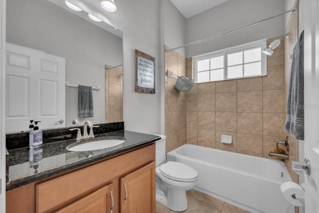 Single Family Residence at 15409 STARLING CROSSING DR, LITHIA, photo 20 of 39