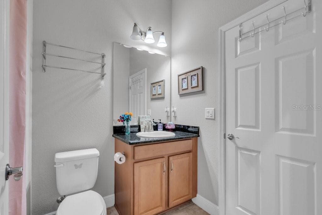 Single Family Residence at 15409 STARLING CROSSING DR, LITHIA, photo 21 of 39