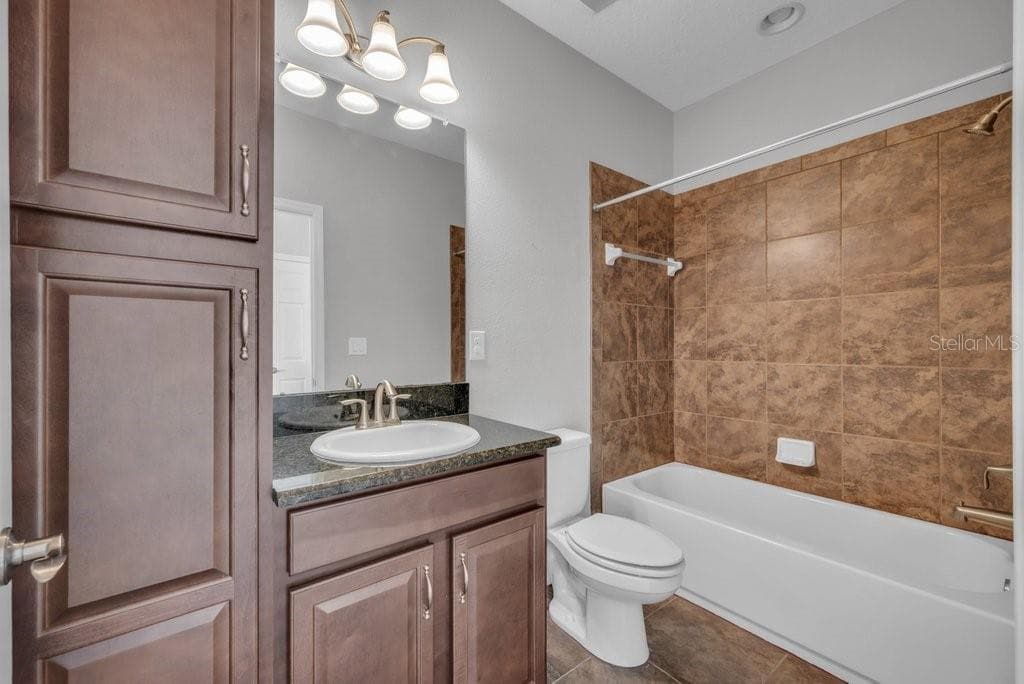 Single Family Residence at 15409 STARLING CROSSING DR, LITHIA, photo 23 of 39