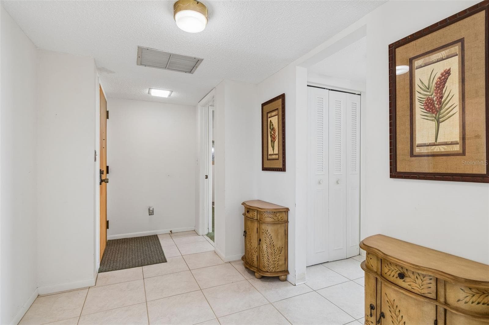 Entry - 80 ROGERS ST #6C, CLEARWATER
