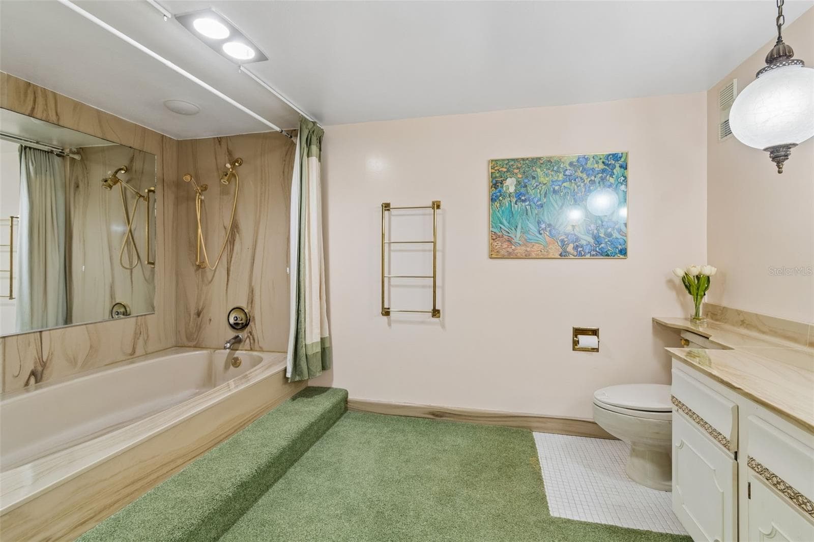 Primary bath - 80 ROGERS ST #6C, CLEARWATER