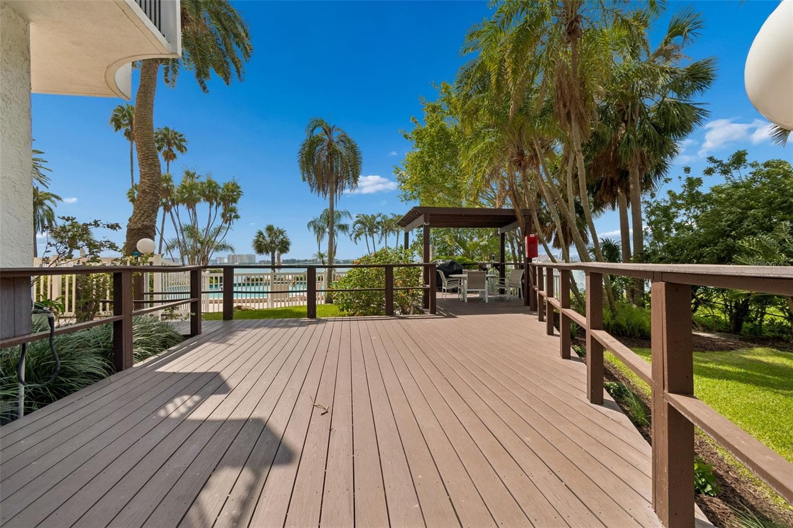 Outside community area - 80 ROGERS ST #6C, CLEARWATER