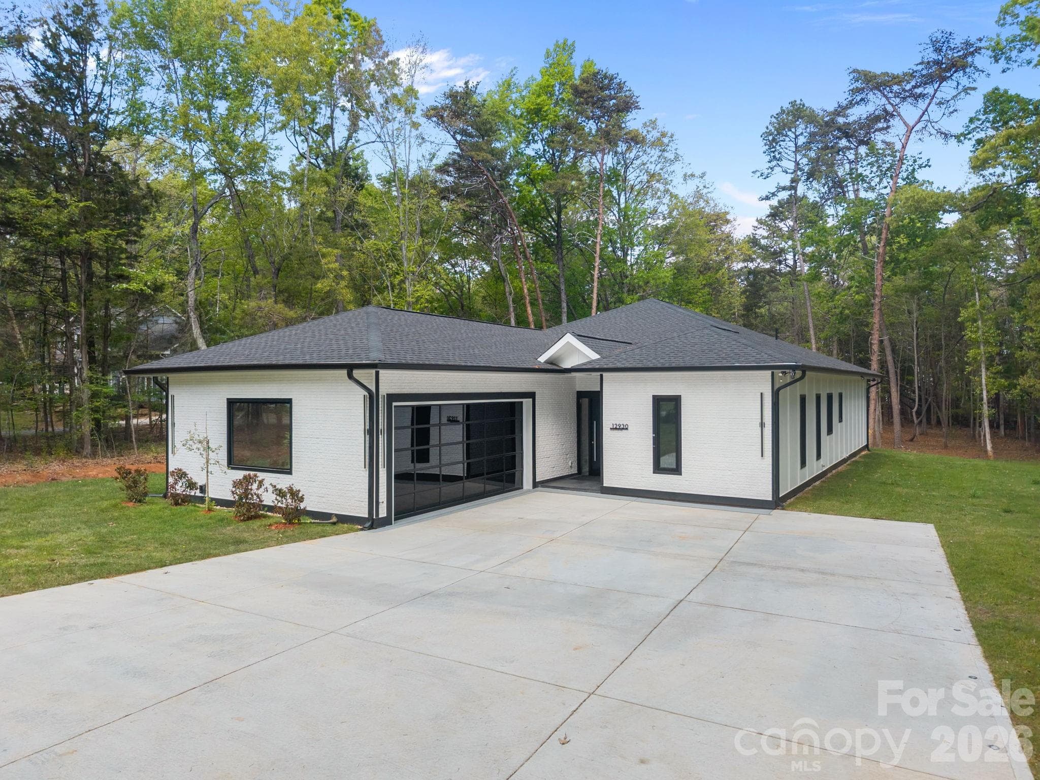 Single Family Residence at 12930 Hamilton Road, Charlotte, photo 2 of 46