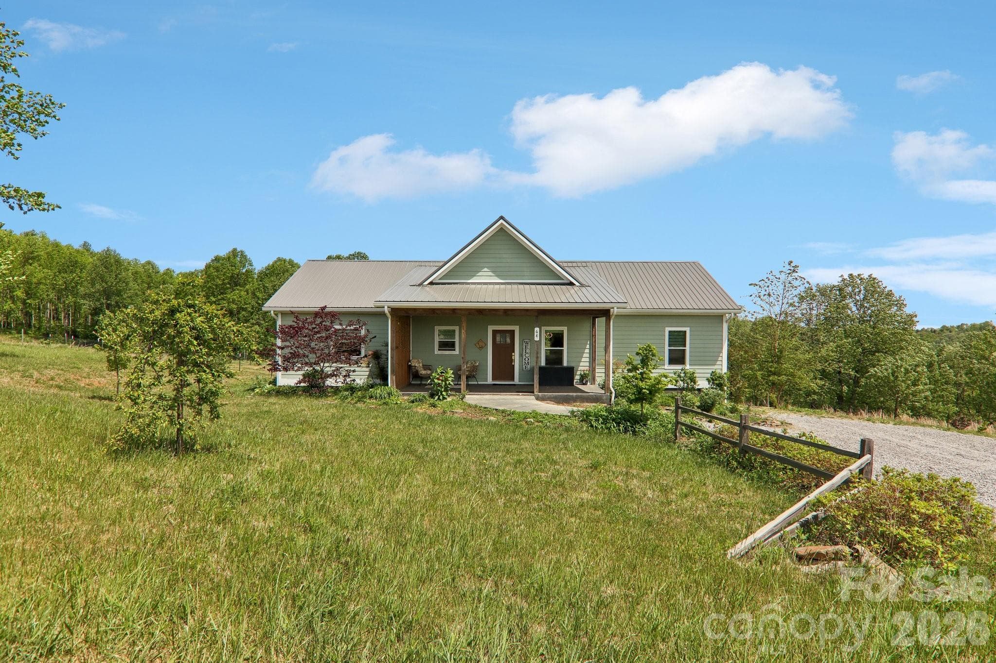 Single Family Residence at Hendersonville, photo 4 of 30