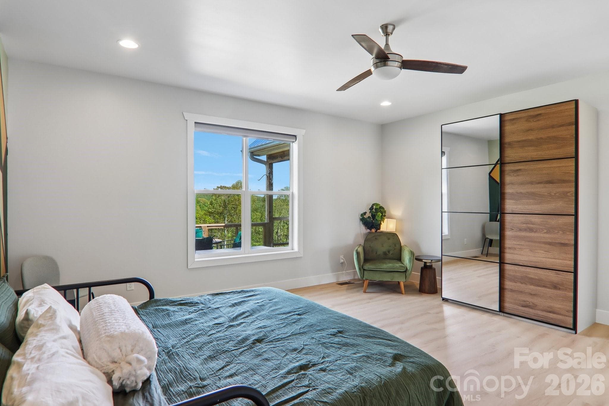 Single Family Residence at 68 Simply Grateful Drive, Hendersonville, photo 14 of 30