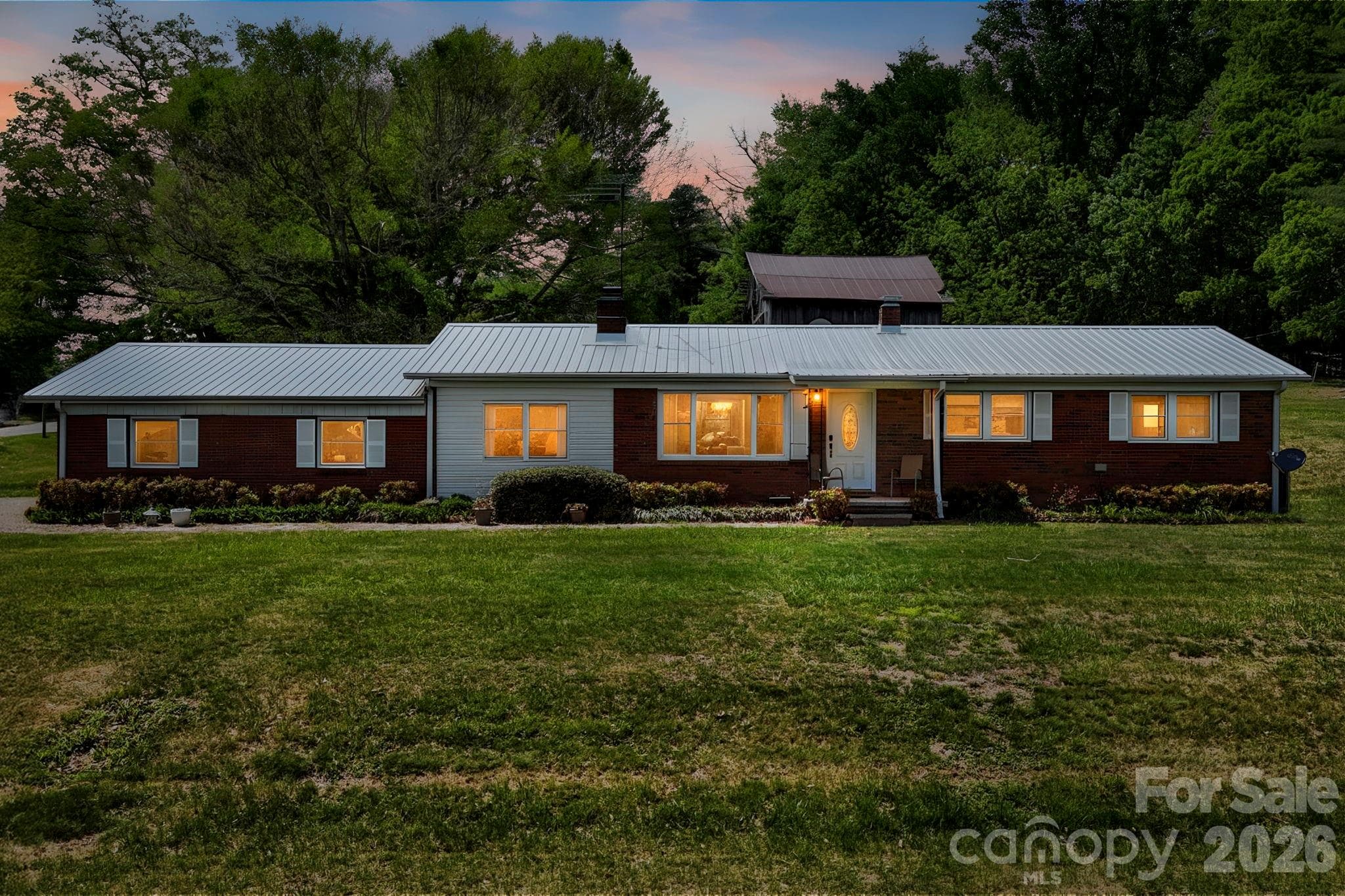 Single Family Residence at 18 Hilda Lane, Mills River, photo 2 of 37