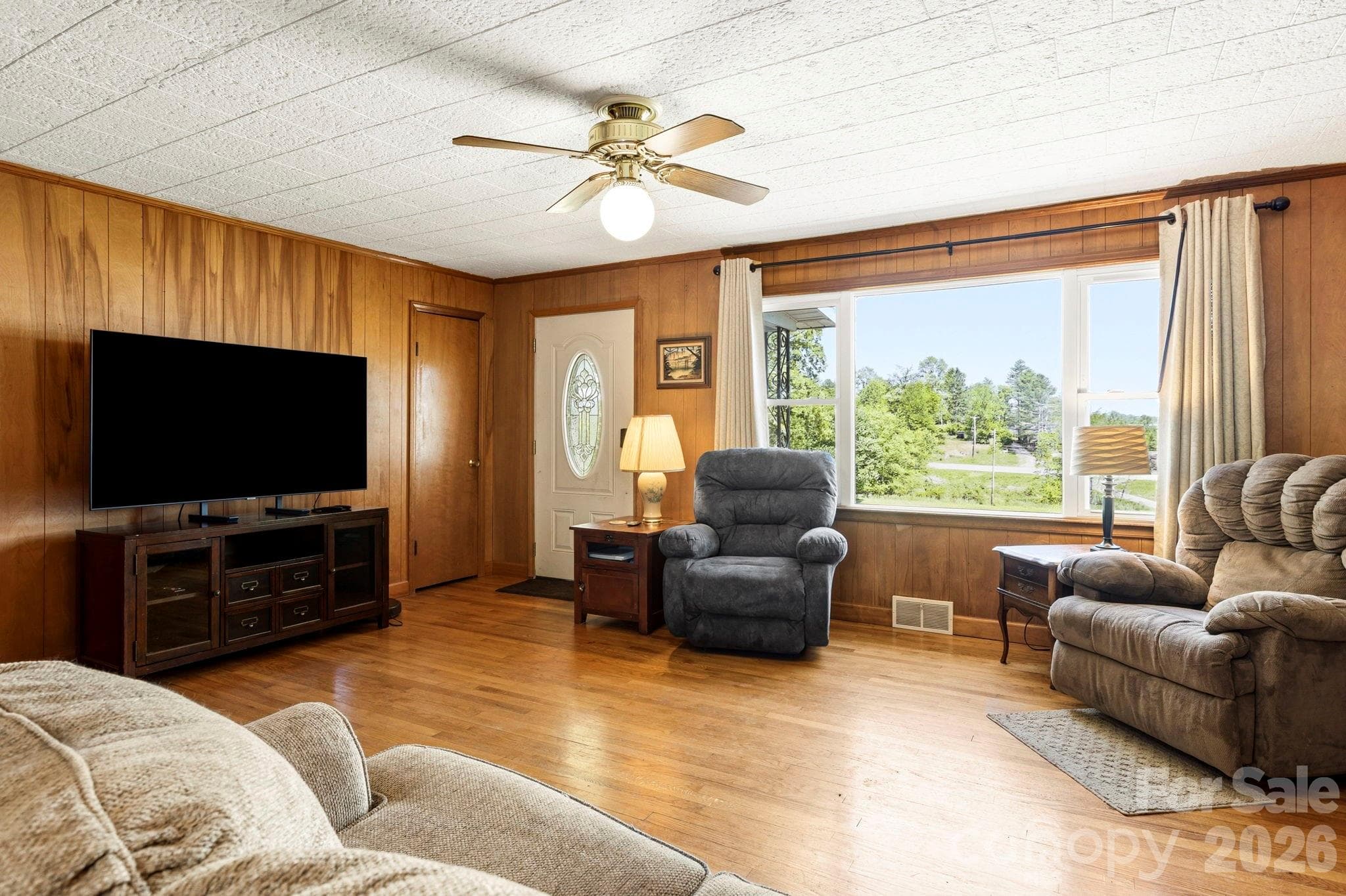 Single Family Residence at 18 Hilda Lane, Mills River, photo 12 of 37