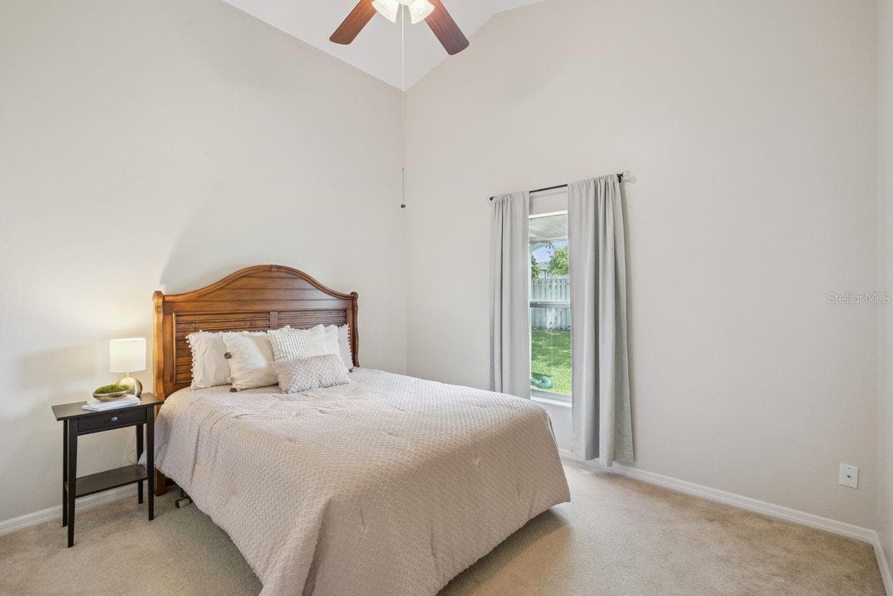 Single Family Residence at 5345 LOS PALMA VISTA DR, ORLANDO, photo 13 of 20