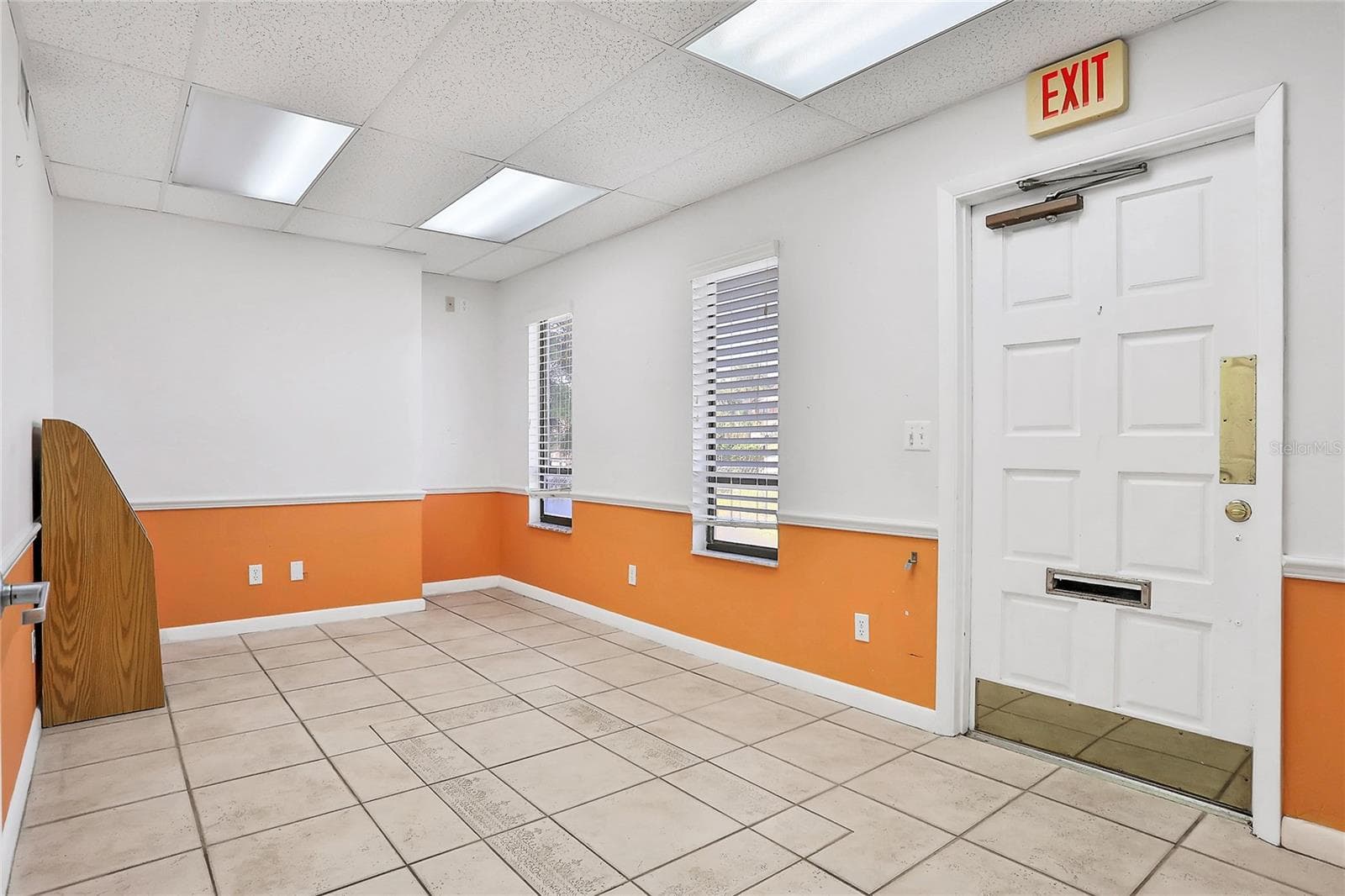 Triplex at 162 S PENINSULA DR, DAYTONA BEACH, photo 17 of 54