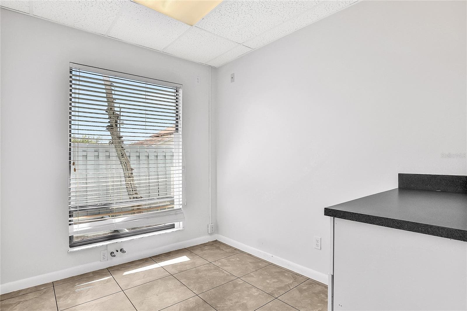 Triplex at 162 S PENINSULA DR, DAYTONA BEACH, photo 39 of 54
