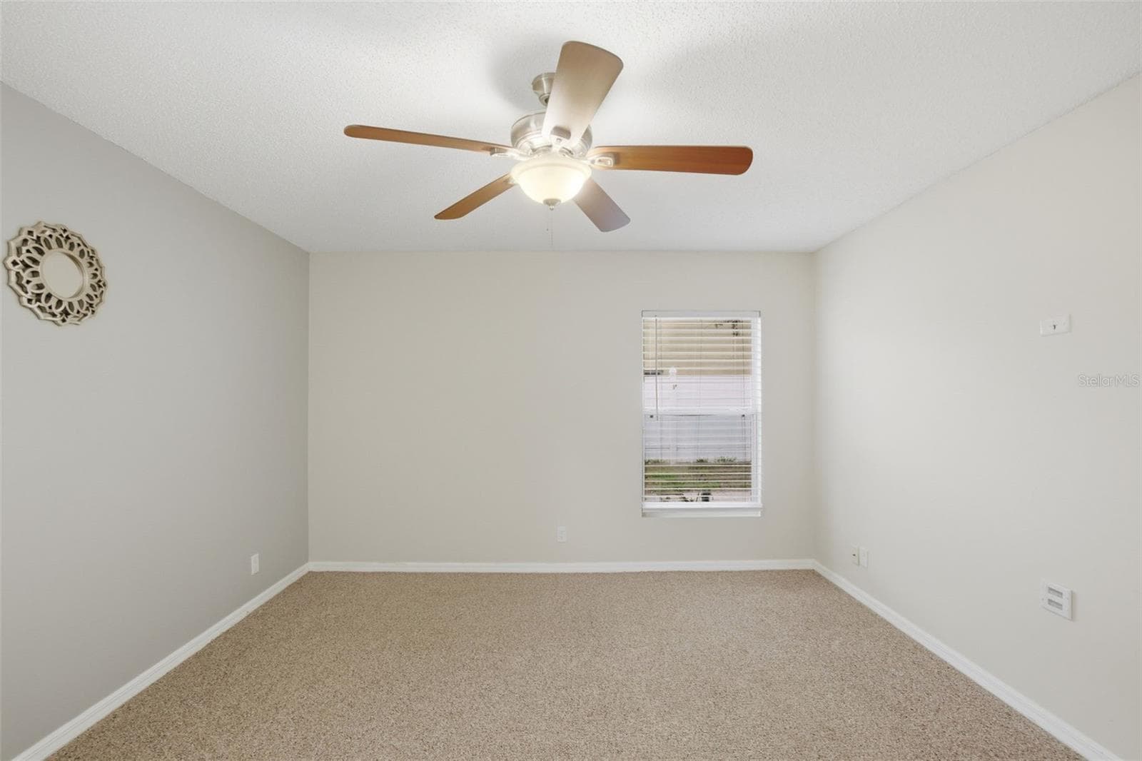 Single Family Residence at 553 MAIDENHAIR CT, ORANGE CITY, photo 20 of 35