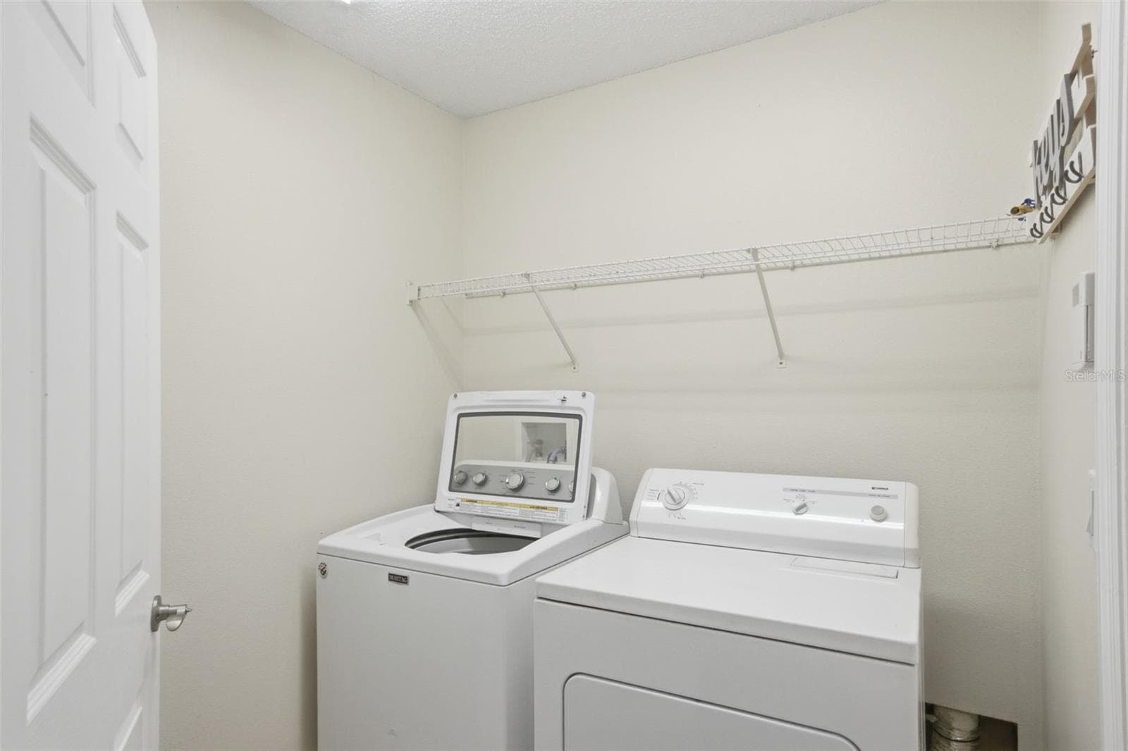 Single Family Residence at 553 MAIDENHAIR CT, ORANGE CITY, photo 23 of 35
