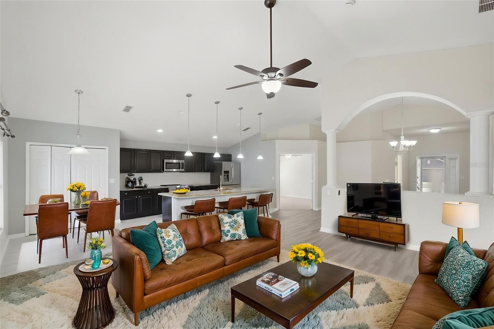 Single Family Residence at 553 MAIDENHAIR CT, ORANGE CITY, photo 32 of 35
