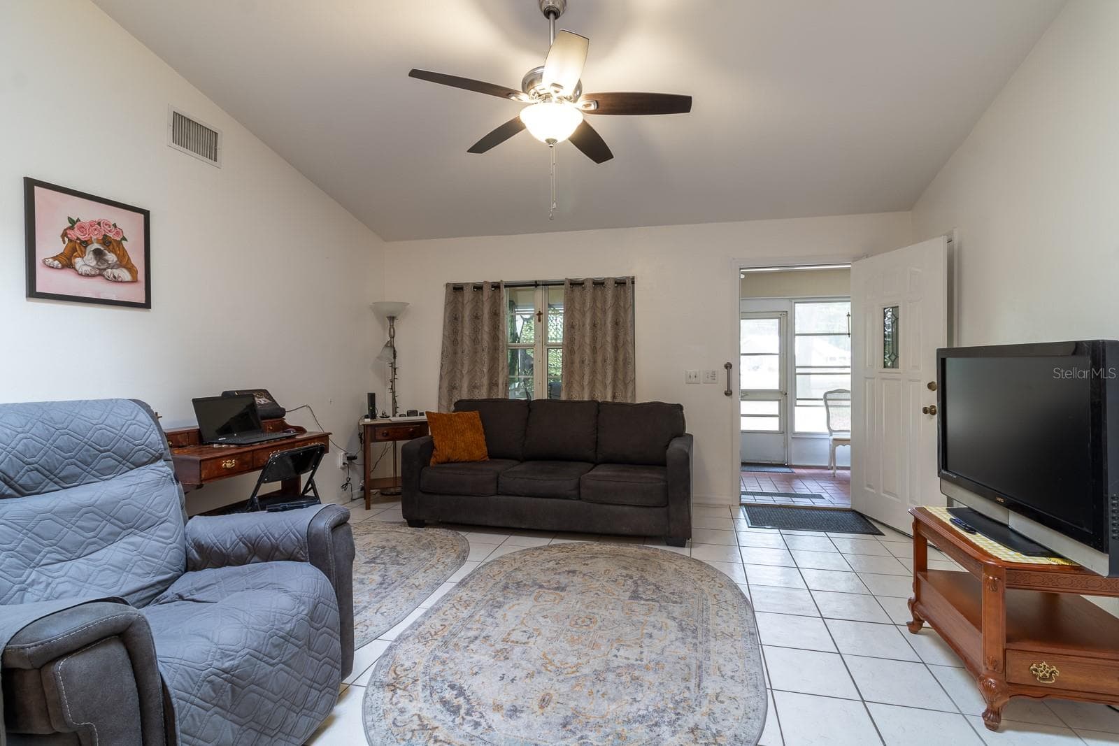 Living Room - 300 SW BRIGHTON CT, FORT WHITE