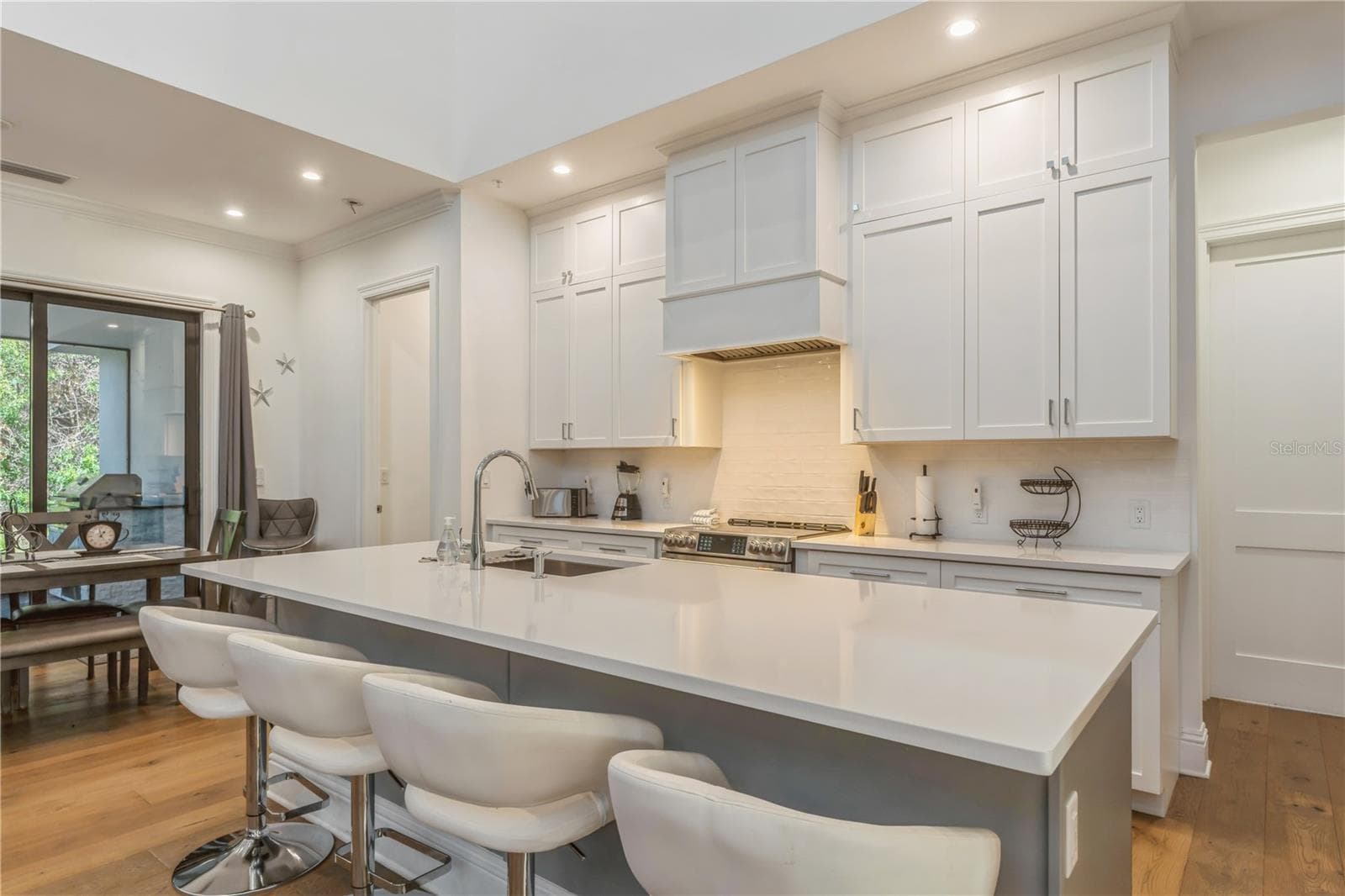 Single Family Residence at 119 OCEAN ESTATES DR, HUTCHINSON ISLAND, photo 12 of 36