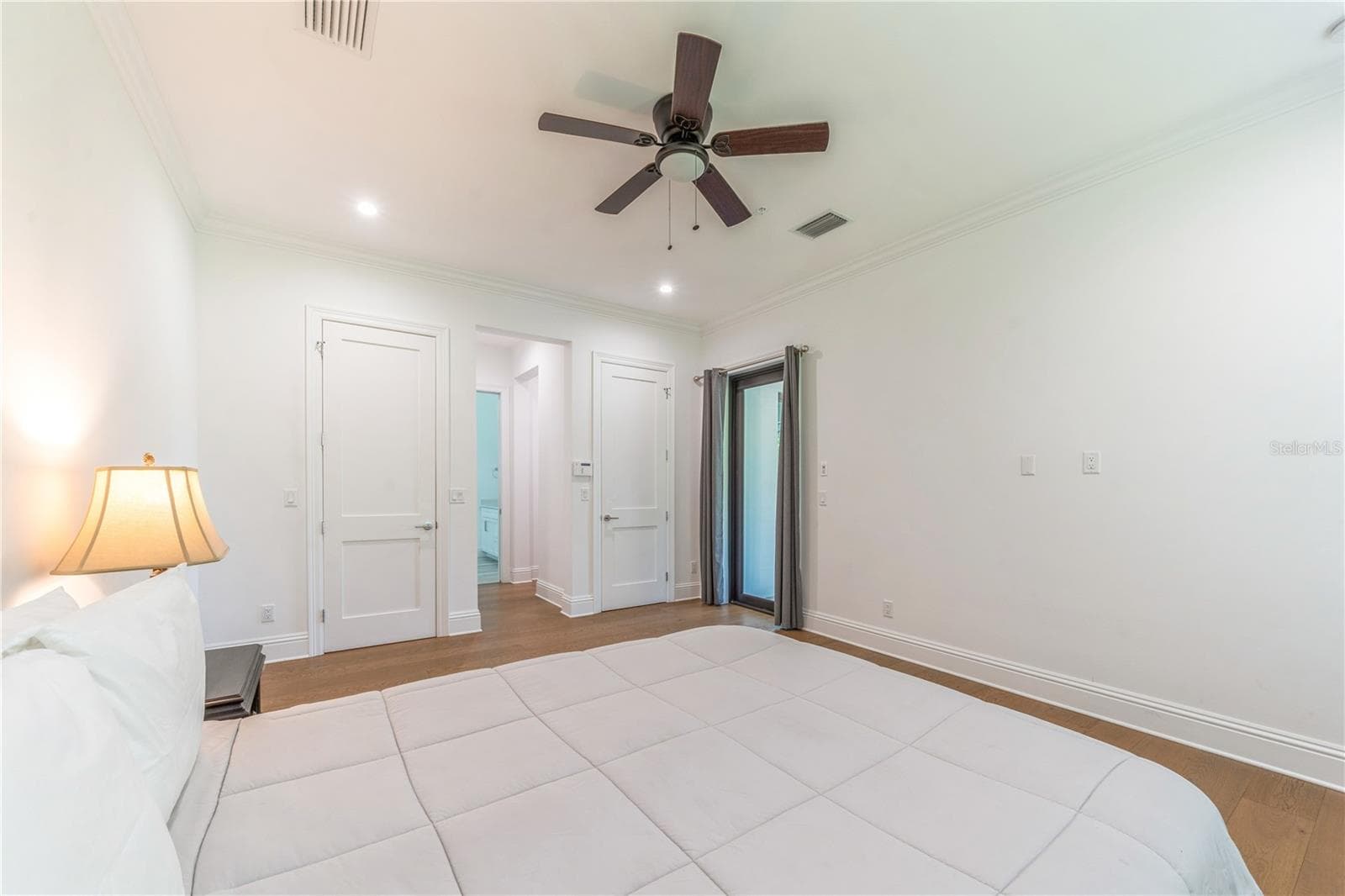 Single Family Residence at 132 OCEAN ESTATES DR, HUTCHINSON ISLAND, photo 21 of 36