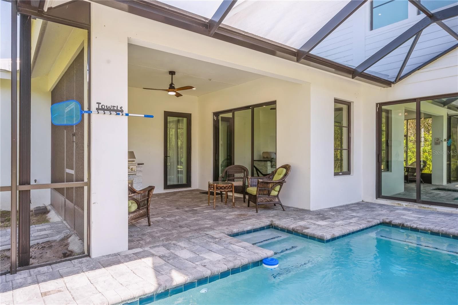Single Family Residence at 132 OCEAN ESTATES DR, HUTCHINSON ISLAND, photo 32 of 36