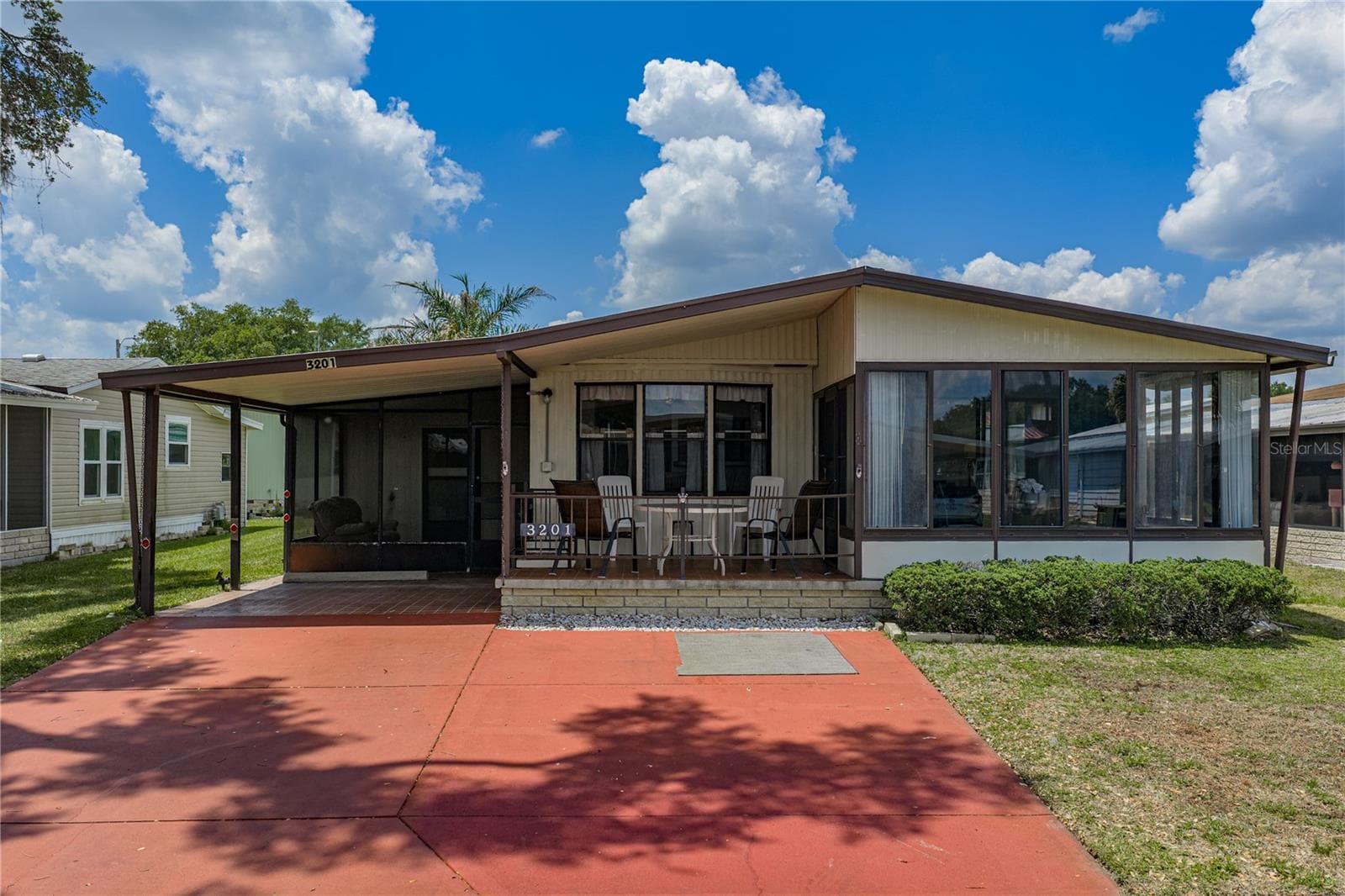 Manufactured Home at 3201 HIDDEN LAKE DR, WESLEY CHAPEL, photo 7 of 58