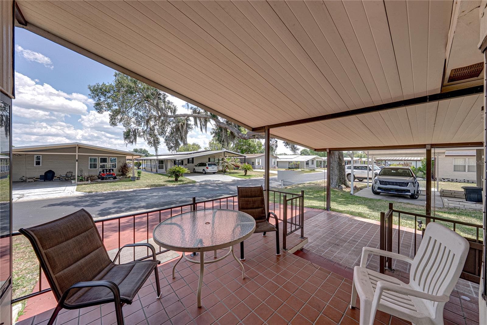 Manufactured Home at 3201 HIDDEN LAKE DR, WESLEY CHAPEL, photo 11 of 58